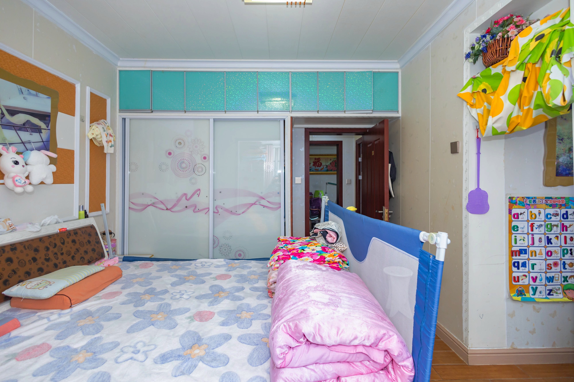 时代星城 3室2厅2卫 45.0万 时代星城 3室2厅2卫 45.0万卧室