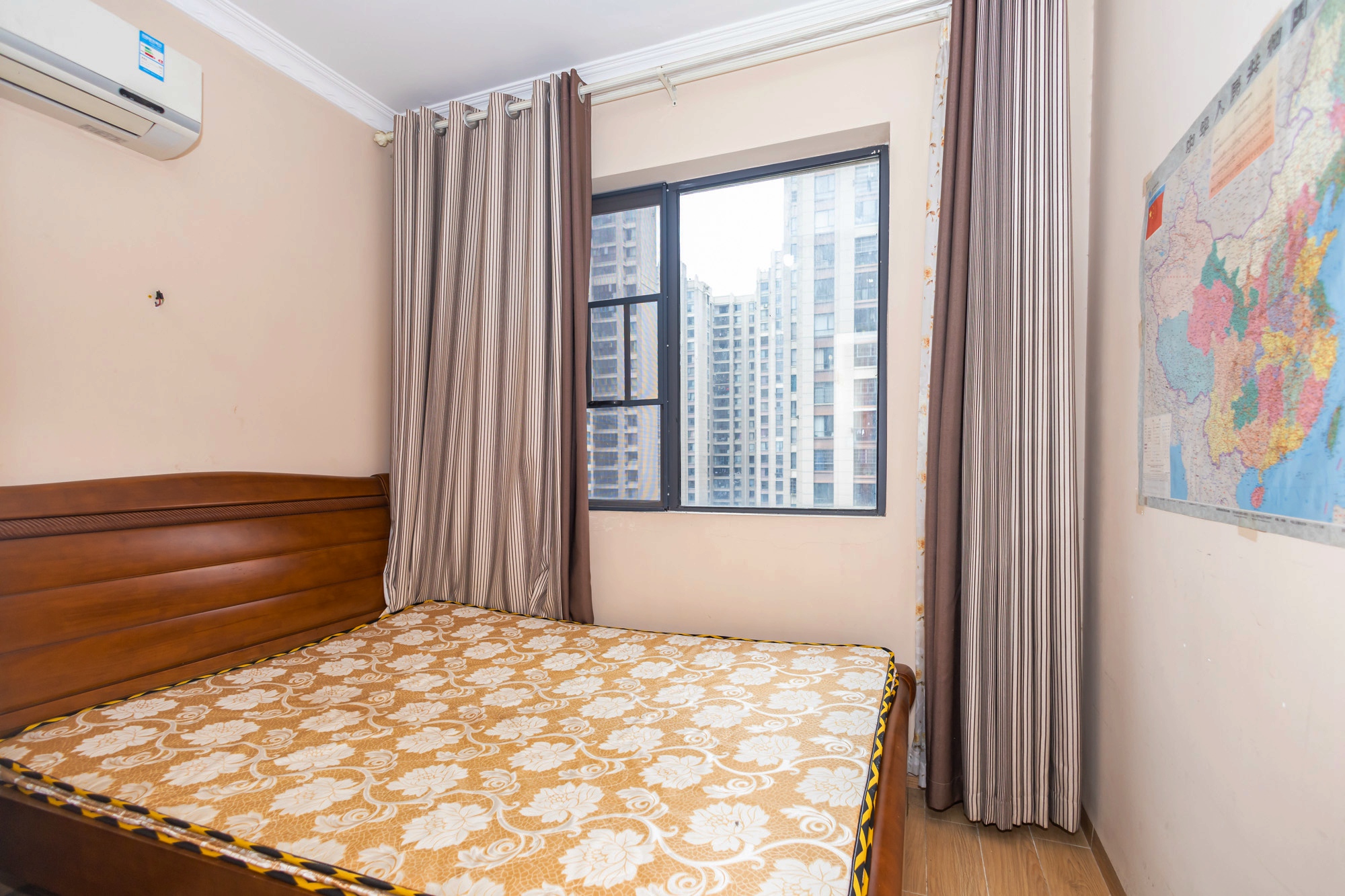 印山蓝色海岸  2室1厅1卫    42.8万卧室