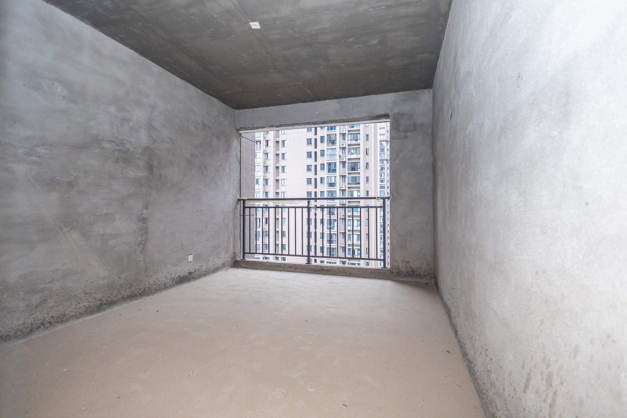 松雅湖壹号 5室2厅2卫 138.0万 松雅湖壹号 5室2厅2卫 138.0万卧室