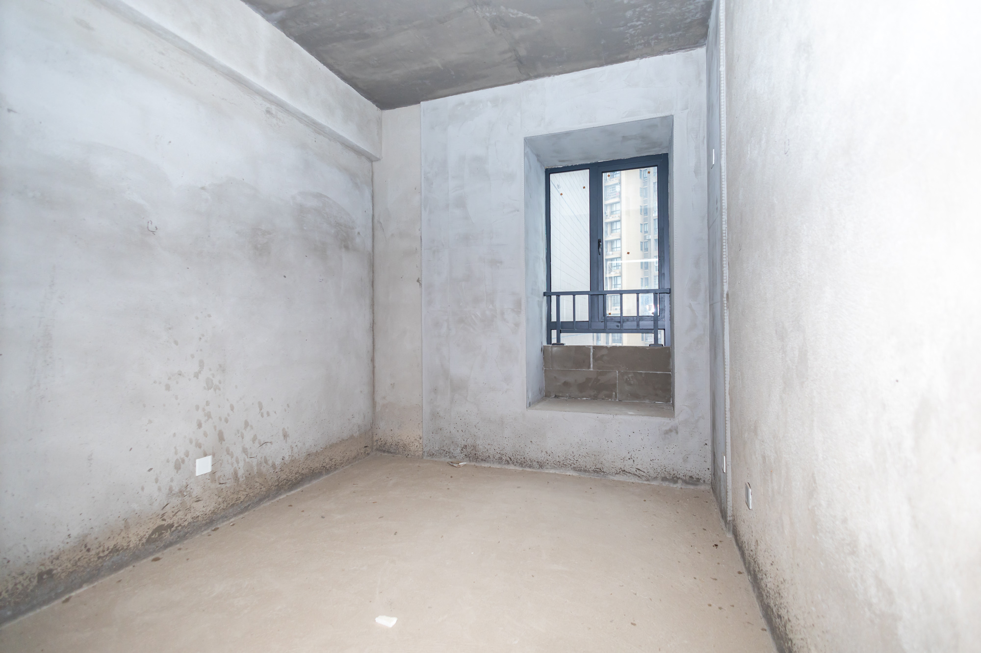 松雅湖壹号 5室2厅2卫 138.0万 松雅湖壹号 5室2厅2卫 138.0万卧室