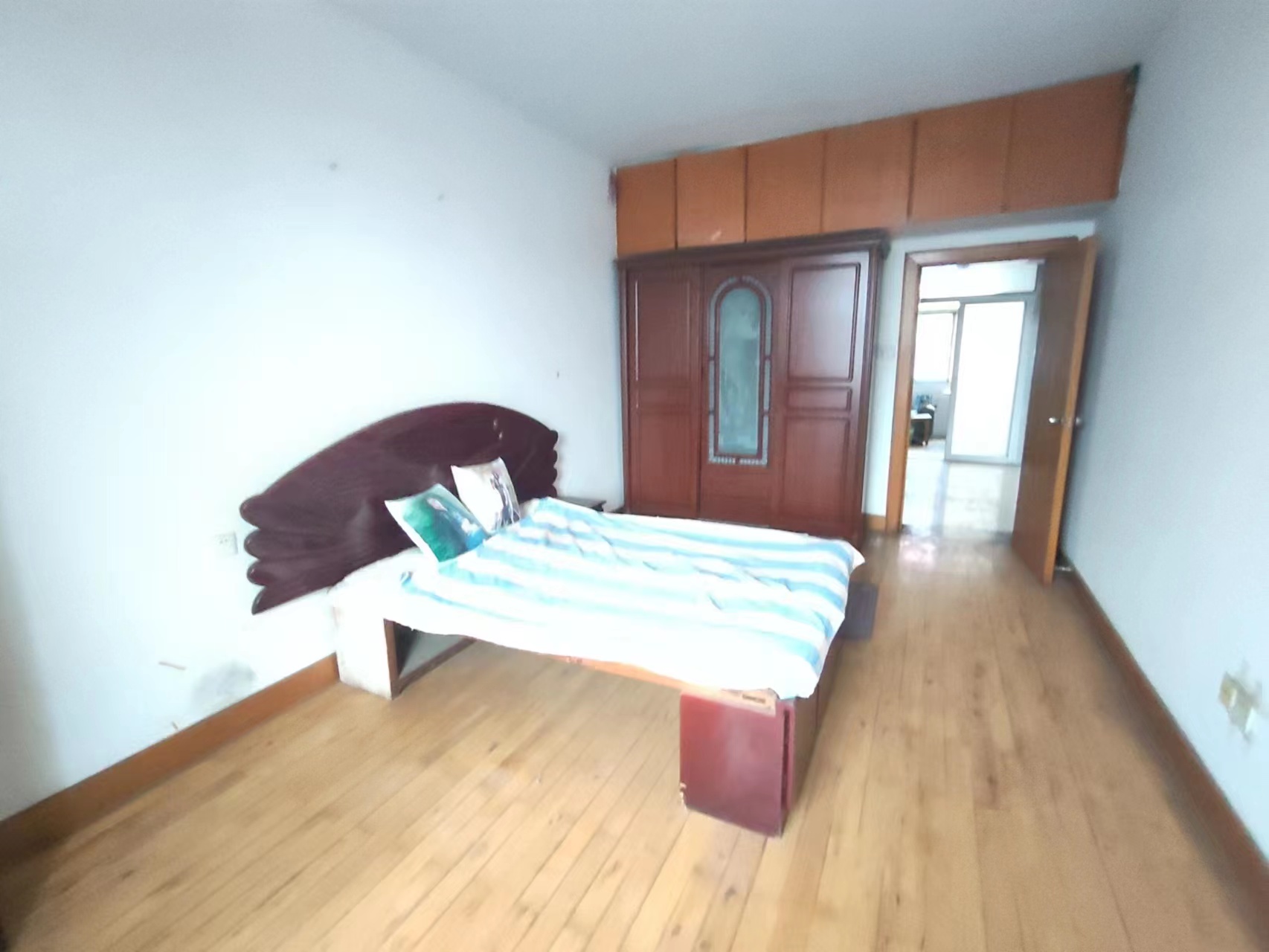 中兴村 2室2厅1卫 25.0万 中兴村 2室2厅1卫 25.0万室内图