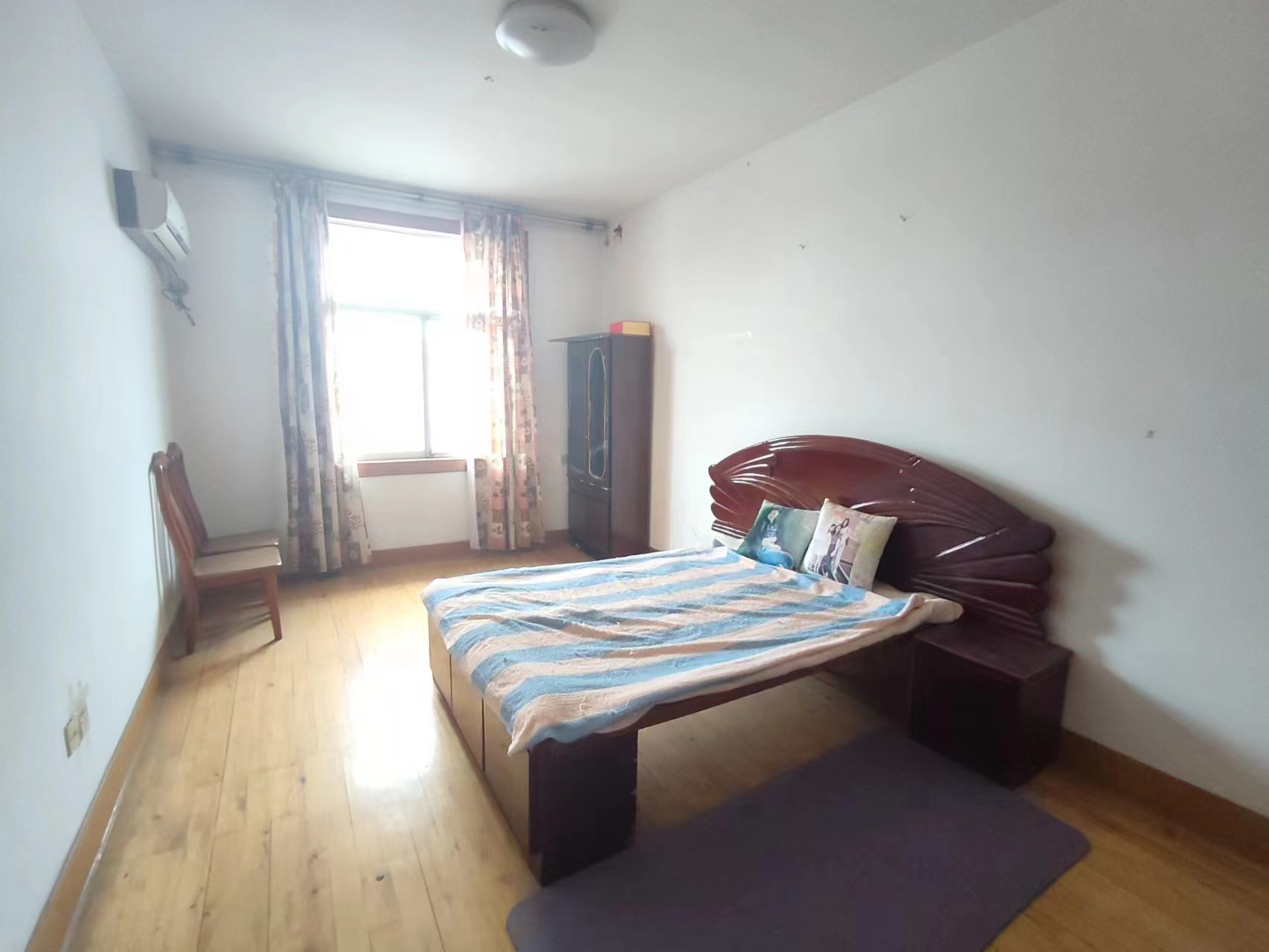 中兴村 2室2厅1卫 25.0万 中兴村 2室2厅1卫 25.0万室内图