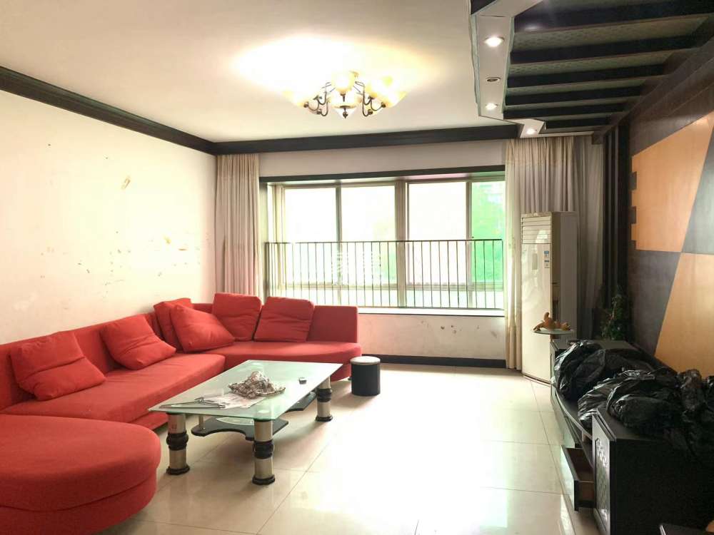 湘银二期世纪花园  3室2厅2卫    51.0万