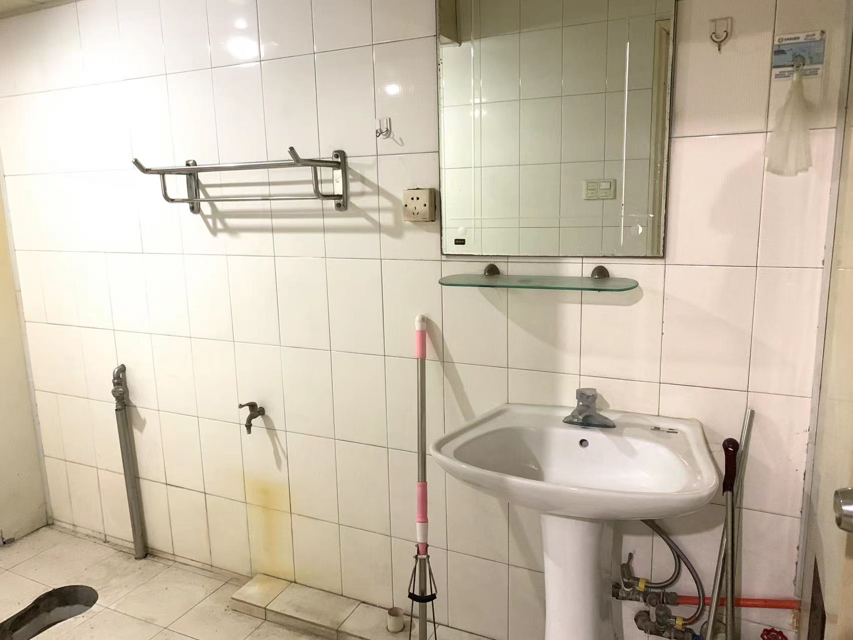 湘银二期世纪花园 3室2厅2卫 51.0万 湘银二期世纪花园 3室2厅2卫 51.0万室内图