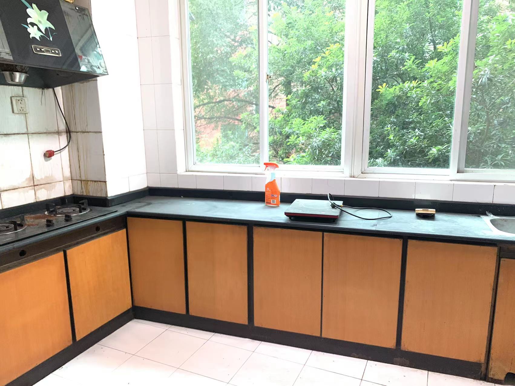 湘银二期世纪花园 3室2厅2卫 51.0万 湘银二期世纪花园 3室2厅2卫 51.0万室内图