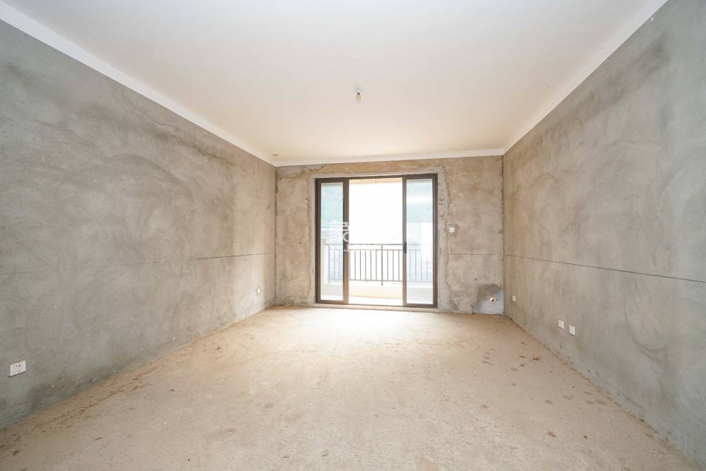 佳兆业天墅  4室2厅2卫    78.0万