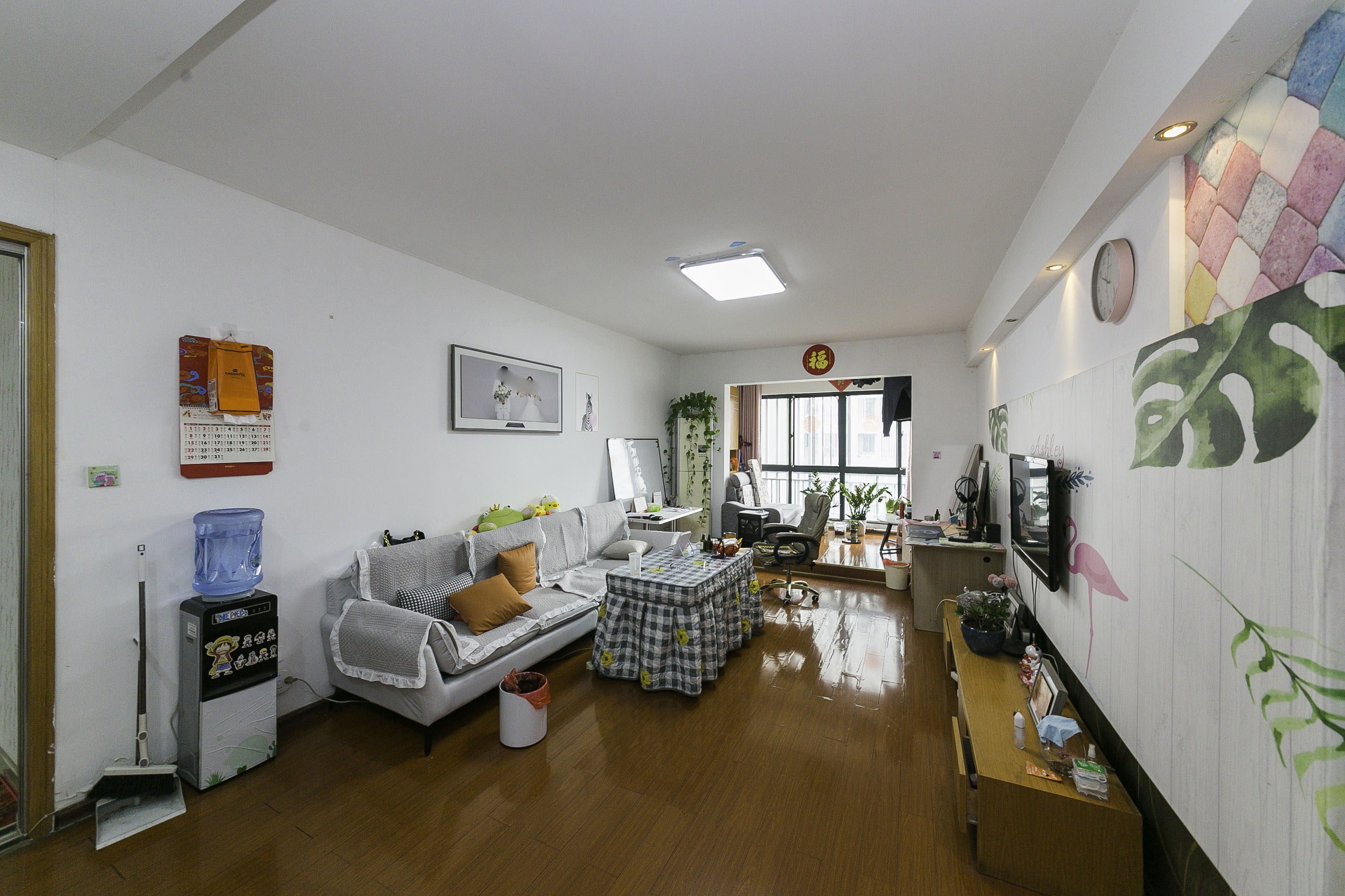 长大彩虹都  3室2厅2卫   136.00万客厅