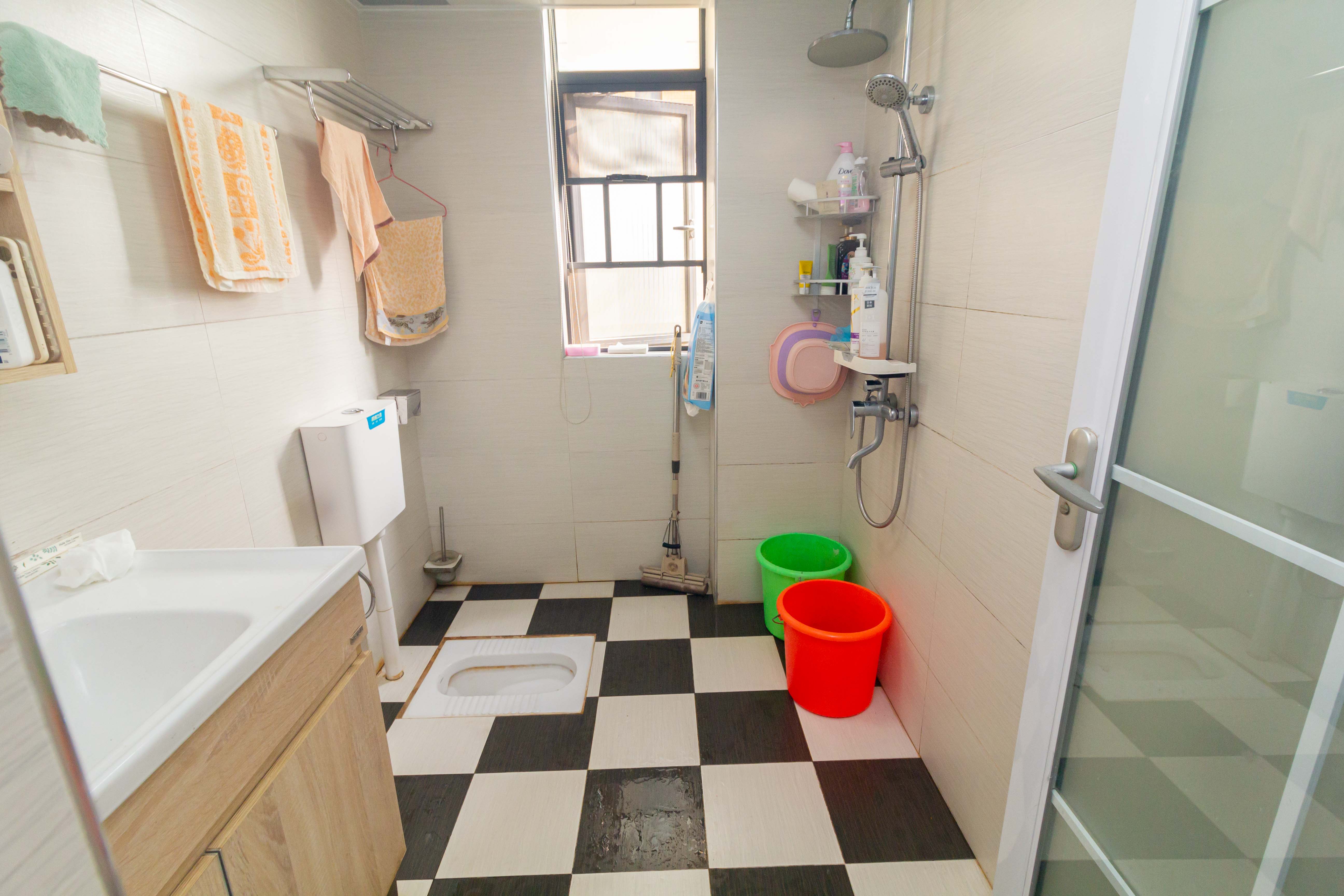 中国铁建国际城二期  3室2厅1卫    48.8万 中国铁建国际城二期  3室2厅1卫    48.8万卫生间