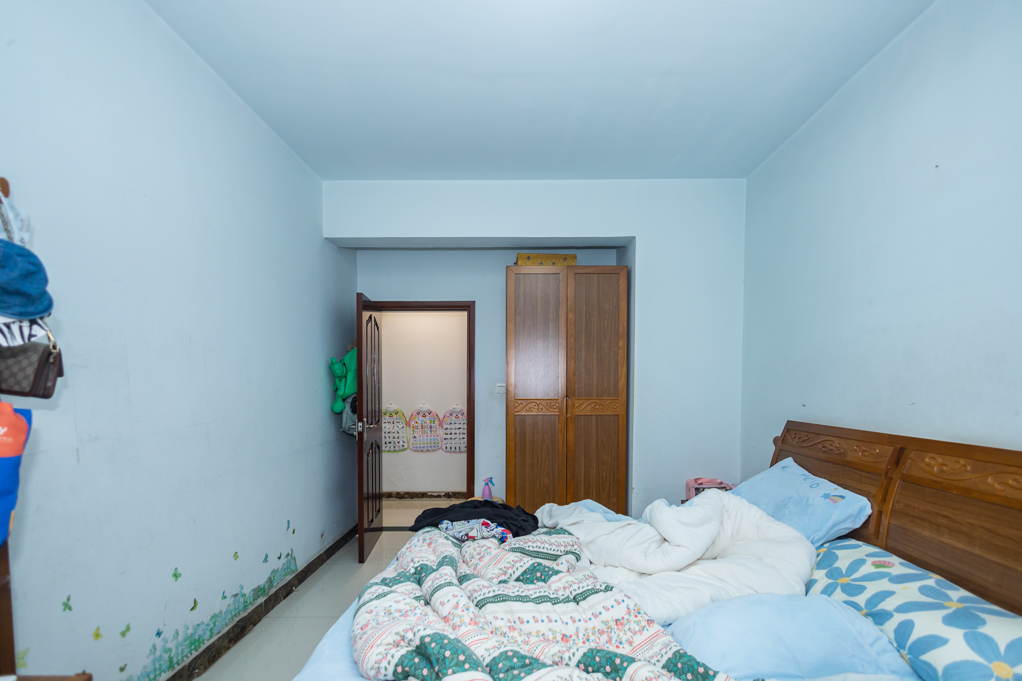 美林水郡  3室2厅1卫    96.8万 美林水郡  3室2厅1卫    96.8万卧室