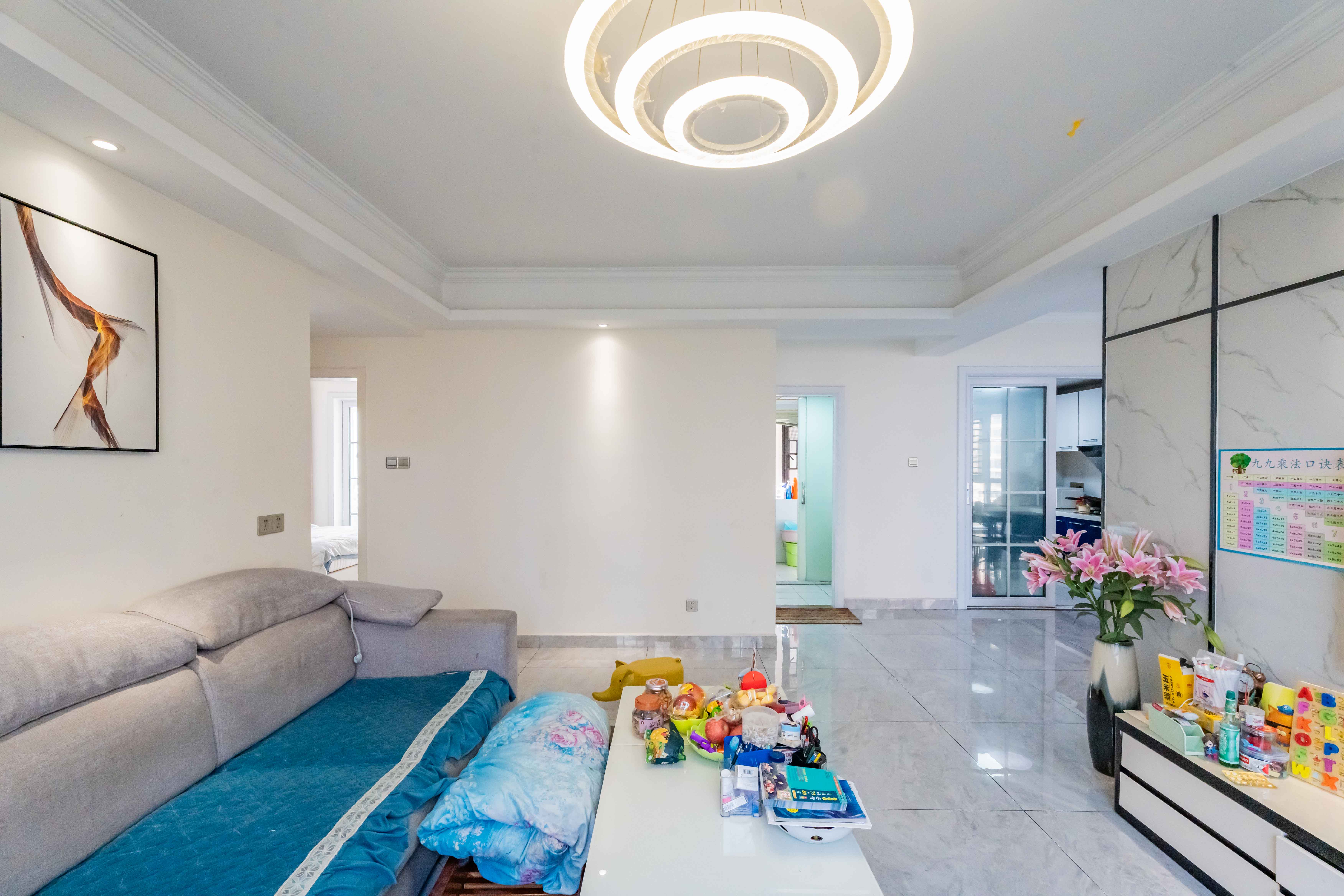 海洋半岛（月珑湾）  3室2厅2卫    119.0万客厅