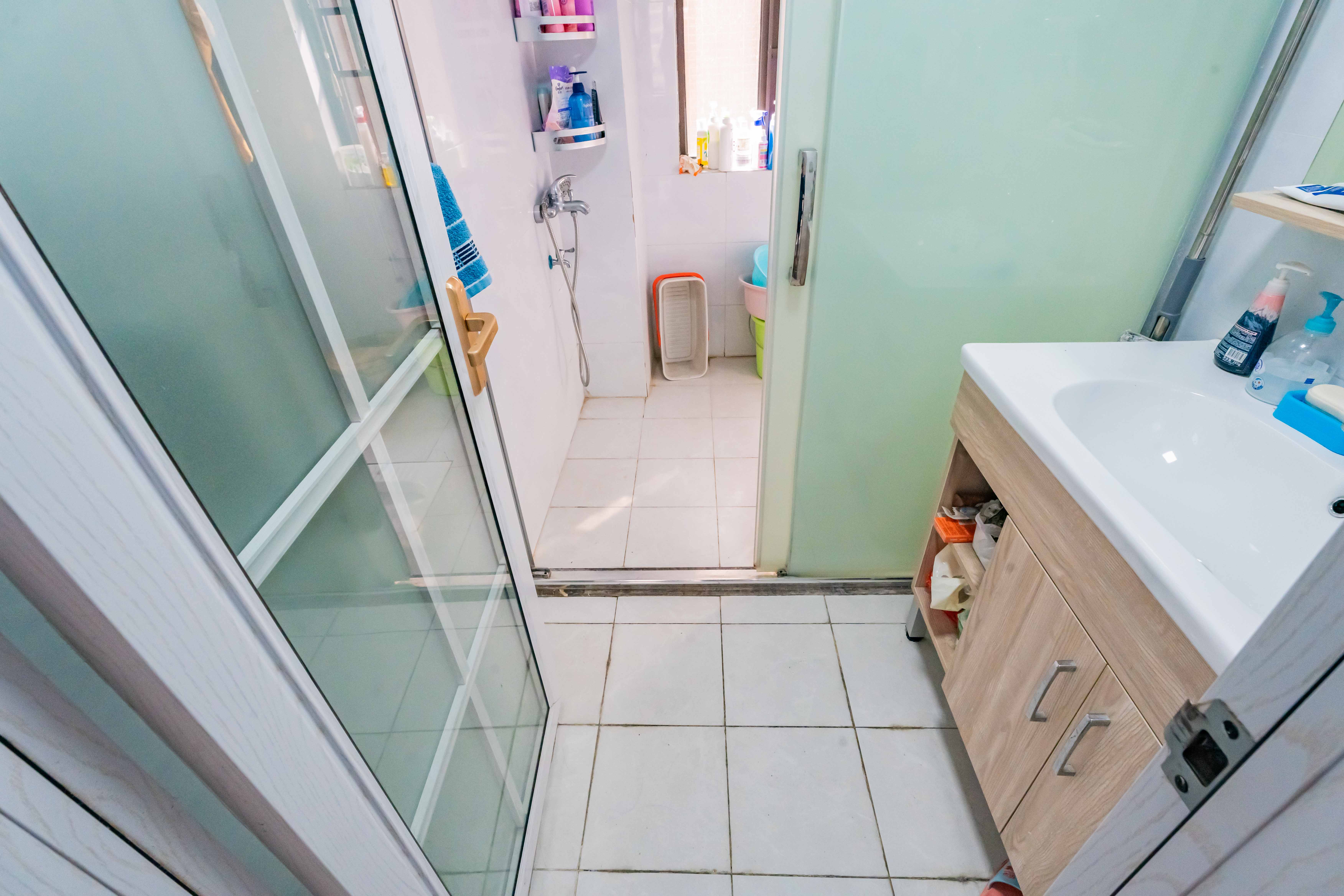 海洋半岛（月珑湾）  3室2厅2卫    119.0万卫生间