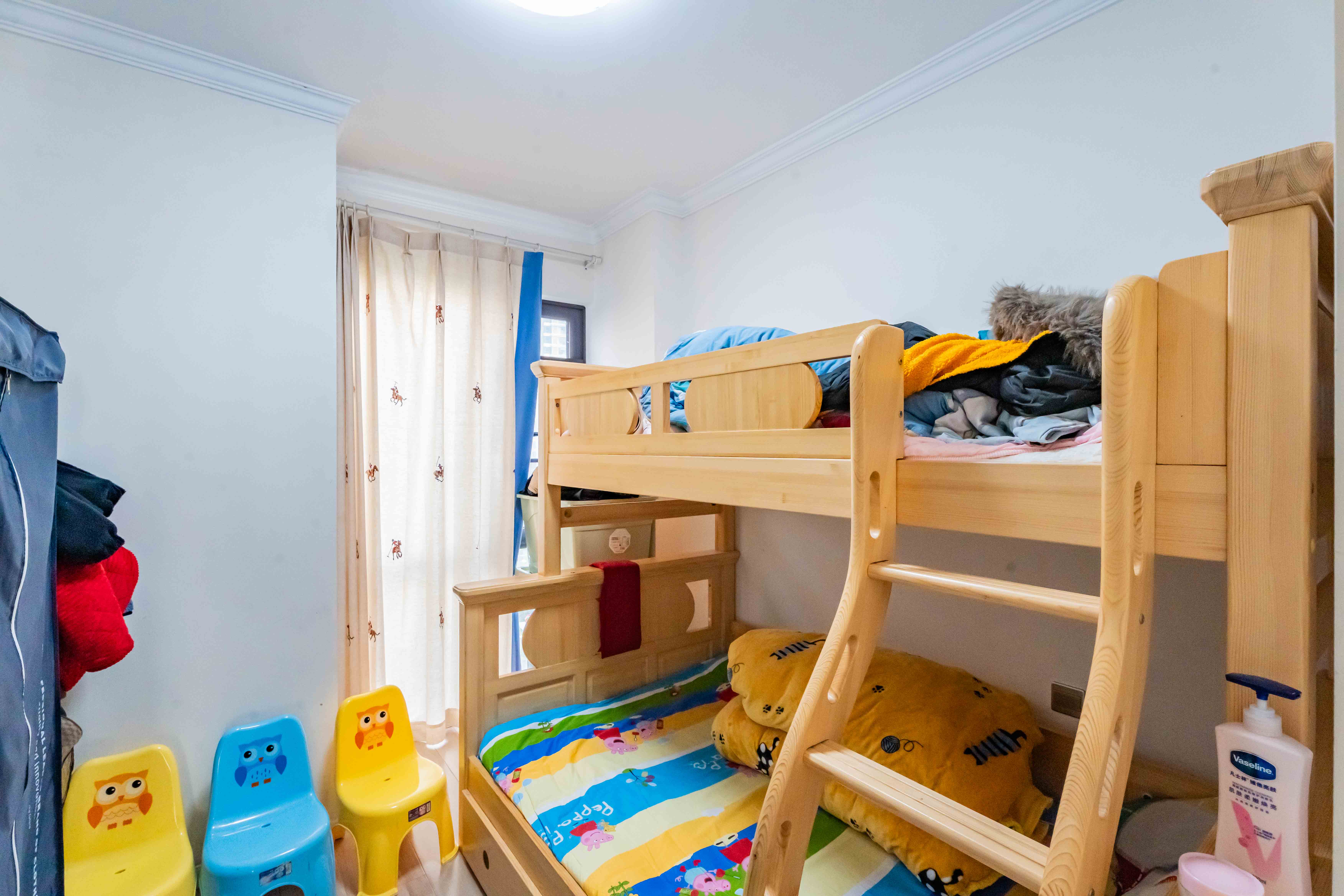 海洋半岛（月珑湾）  3室2厅2卫    119.0万卧室