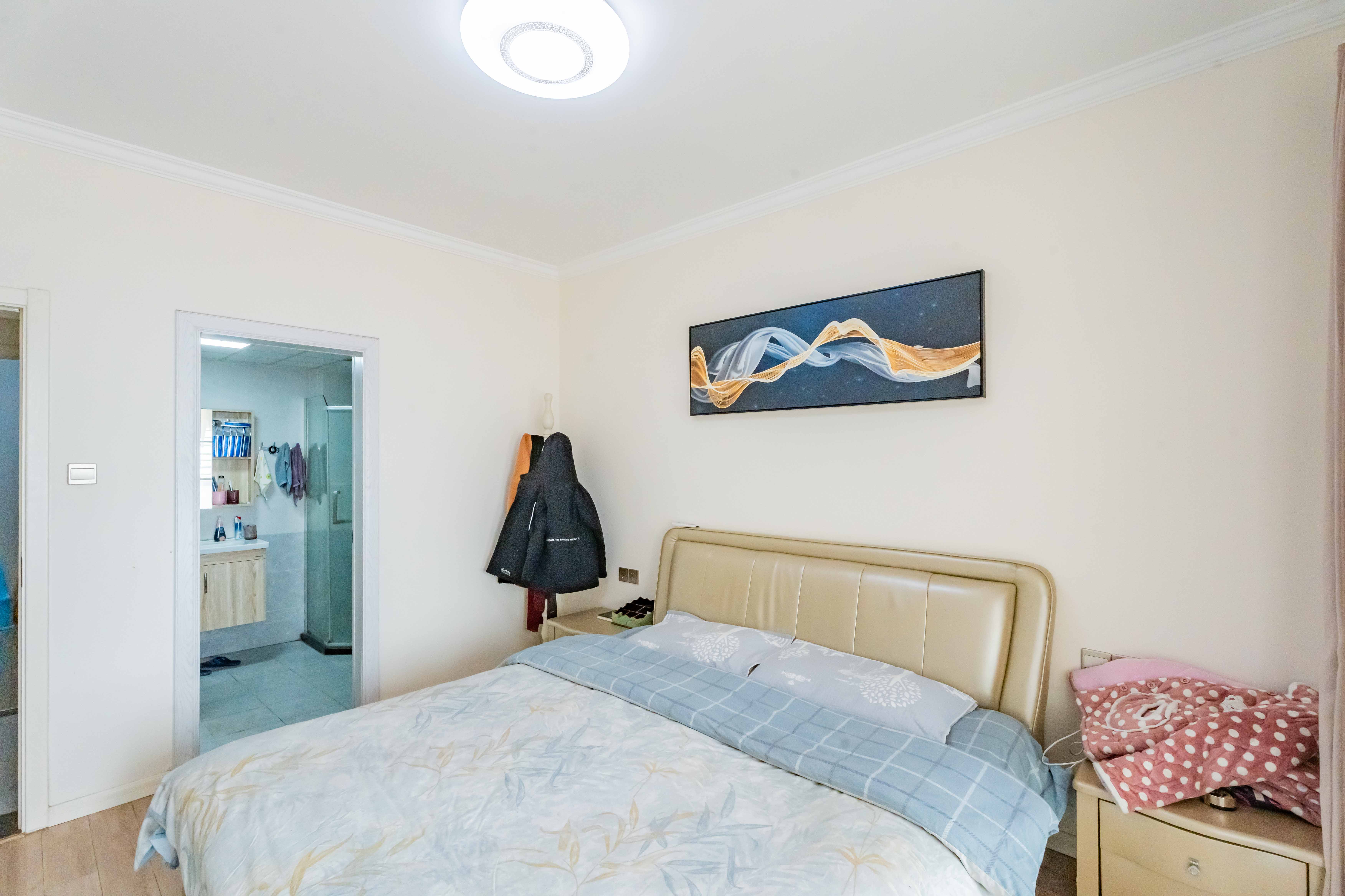 海洋半岛（月珑湾）  3室2厅2卫    119.0万卧室