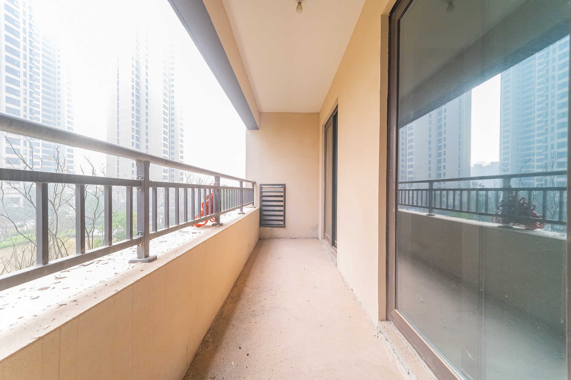 旭辉美的东樾城 4室2厅2卫 135.0万 旭辉美的东樾城 4室2厅2卫 135.0万其他