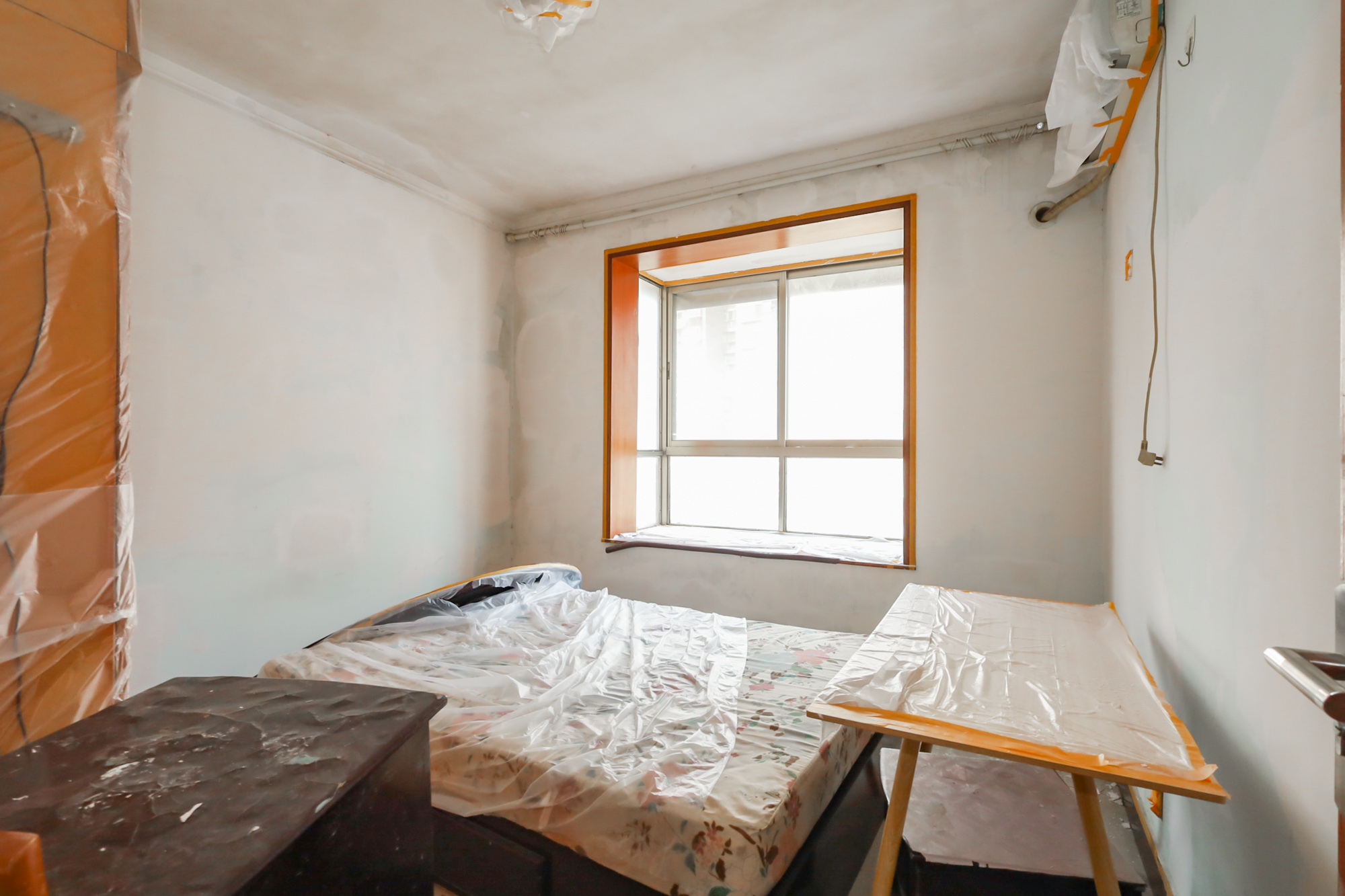 新天地(温馨家园)新长江宾馆 0室0厅0卫 81.8万 新天地(温馨家园)新长江宾馆 0室0厅0卫 81.8万卧室