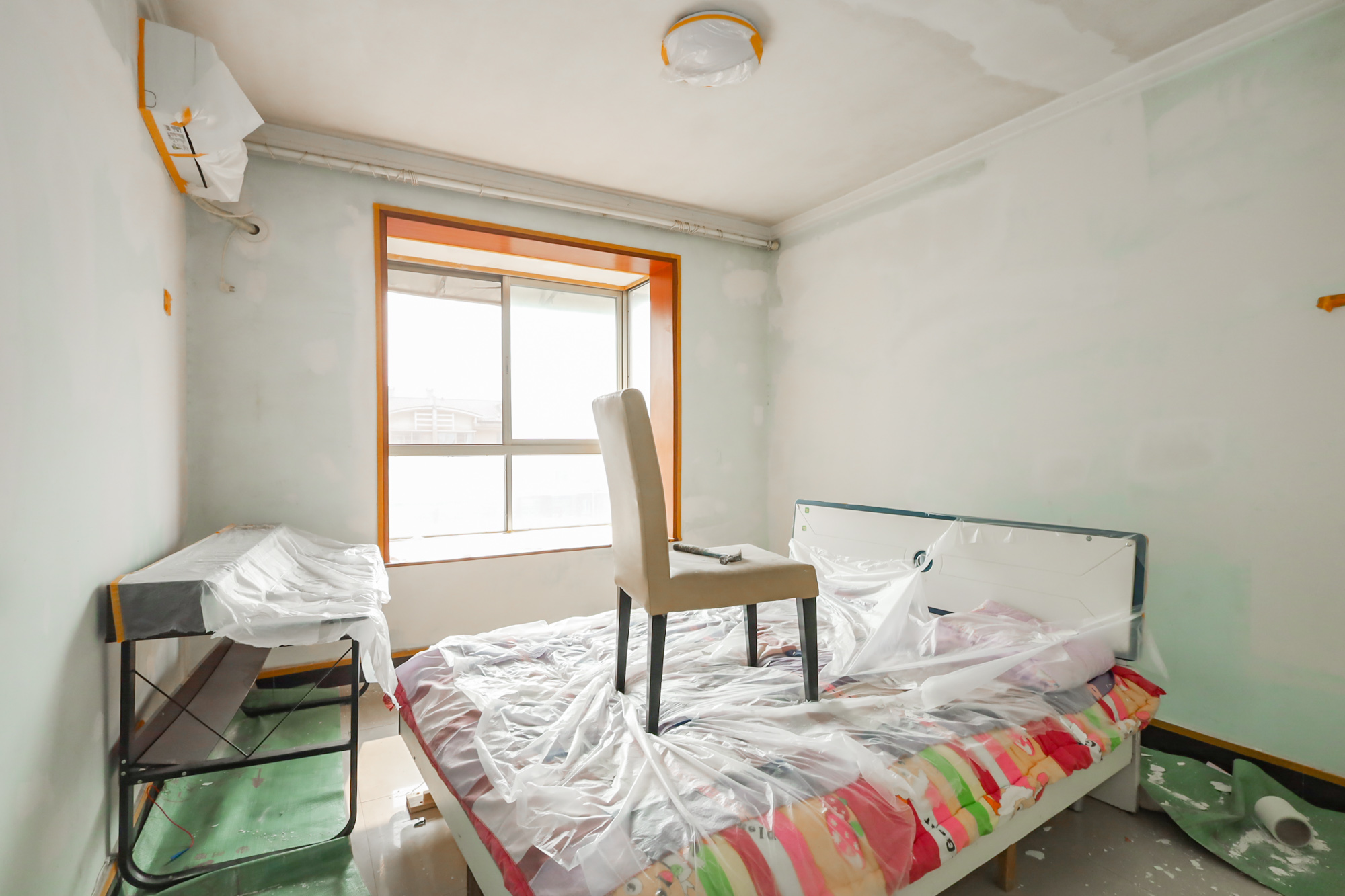 新天地(温馨家园)新长江宾馆 0室0厅0卫 81.8万 新天地(温馨家园)新长江宾馆 0室0厅0卫 81.8万卧室