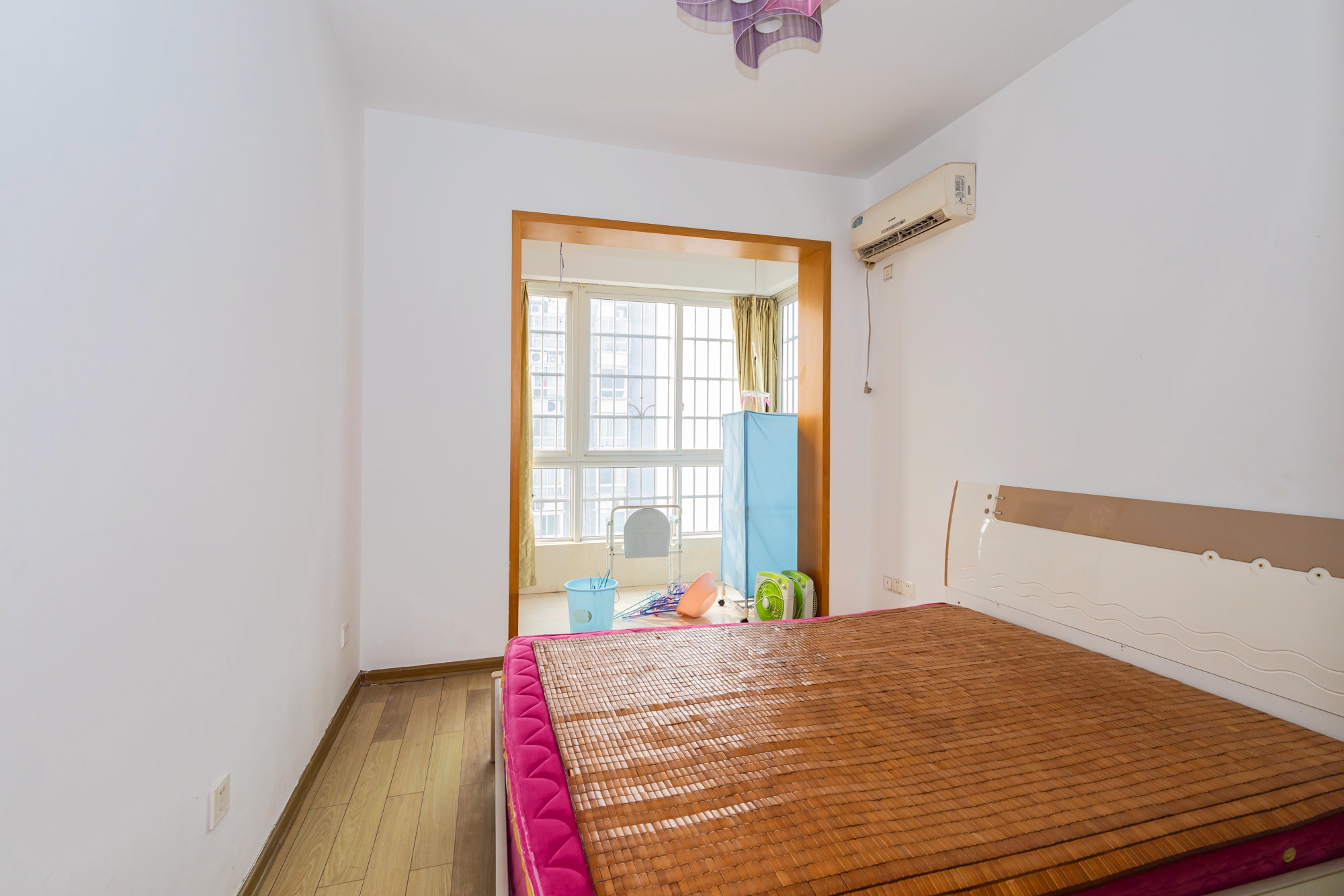 星沙教师公寓 3室2厅2卫 71.0万 星沙教师公寓 3室2厅2卫 71.0万卧室