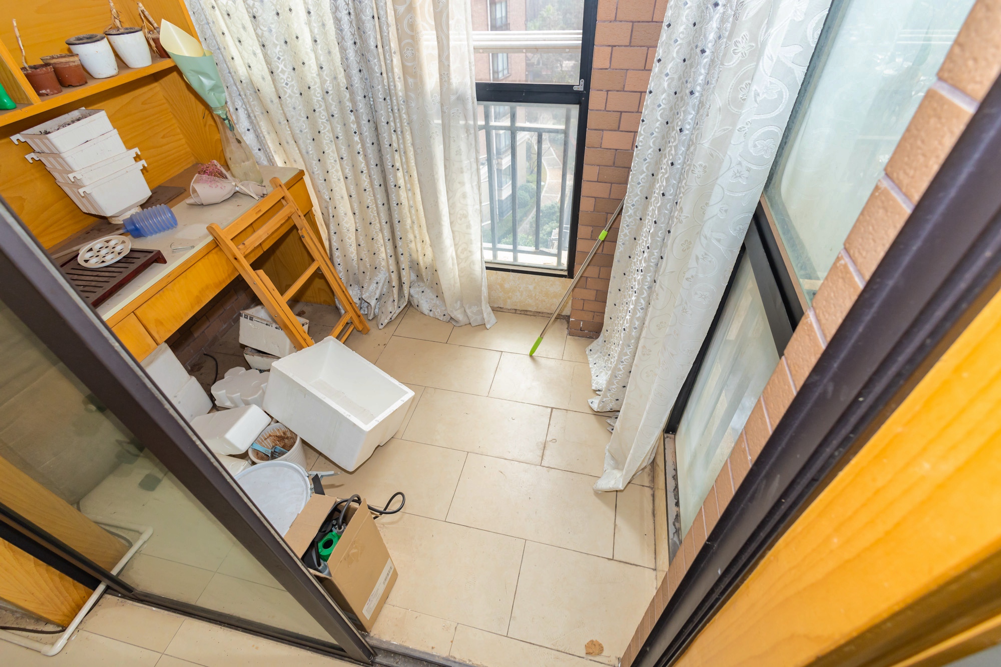 华润凤凰城一期 2室2厅1卫 52.0万 华润凤凰城一期 2室2厅1卫 52.0万阳台