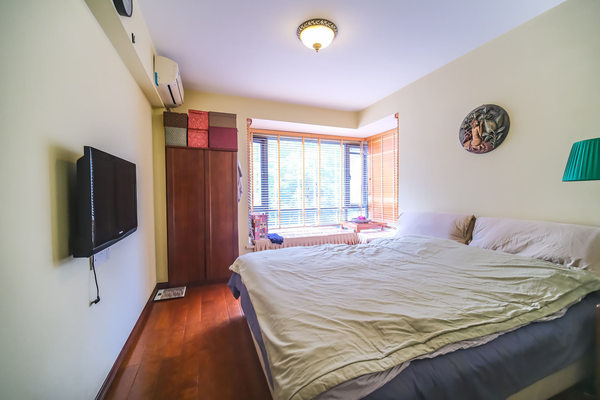 美林水郡  4室2厅2卫    247.8万 美林水郡  4室2厅2卫    247.8万卧室