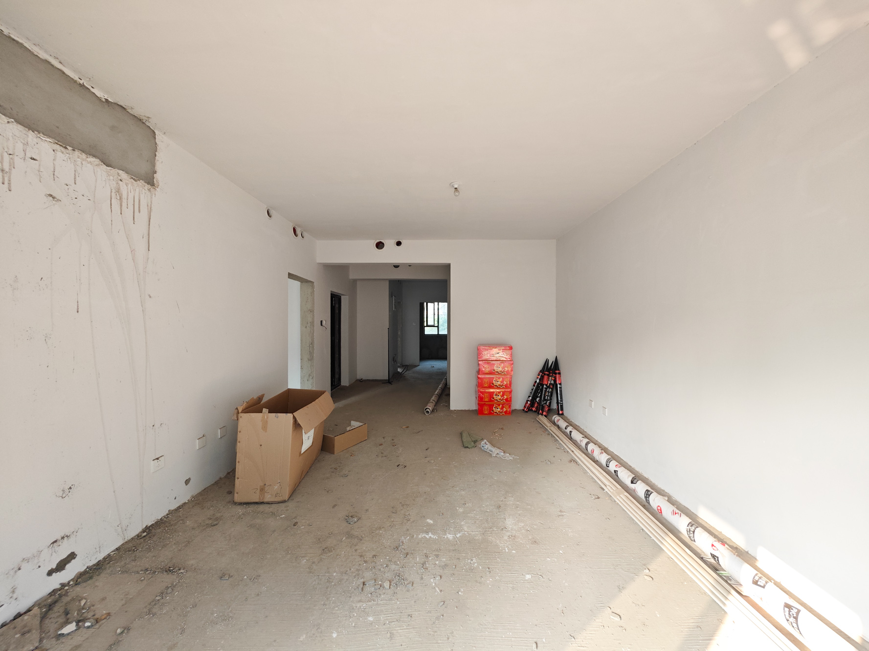 鑫苑木莲世家 4室2厅2卫 218.0万 鑫苑木莲世家 4室2厅2卫 218.0万客厅