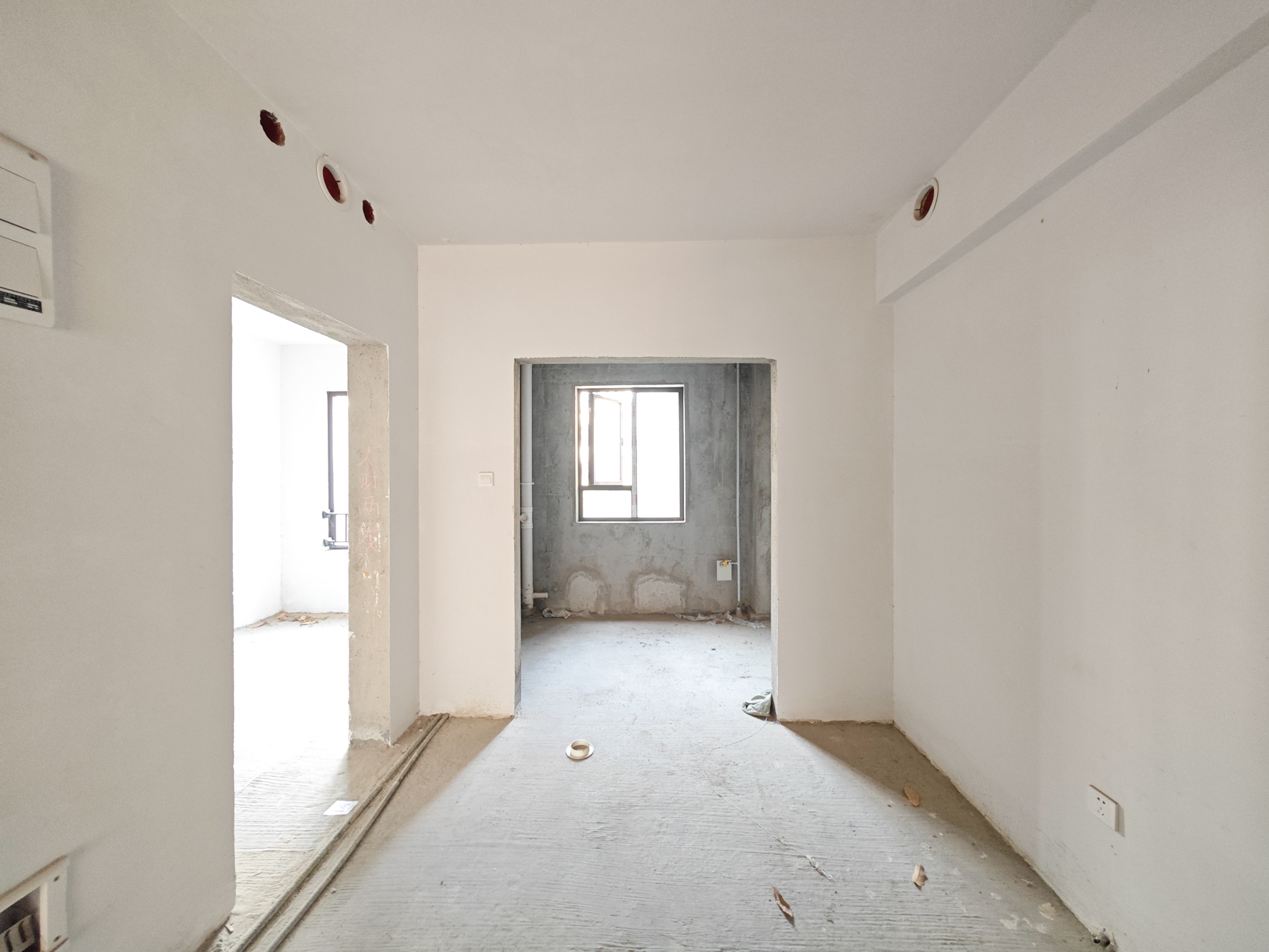 鑫苑木莲世家 4室2厅2卫 218.0万 鑫苑木莲世家 4室2厅2卫 218.0万客厅