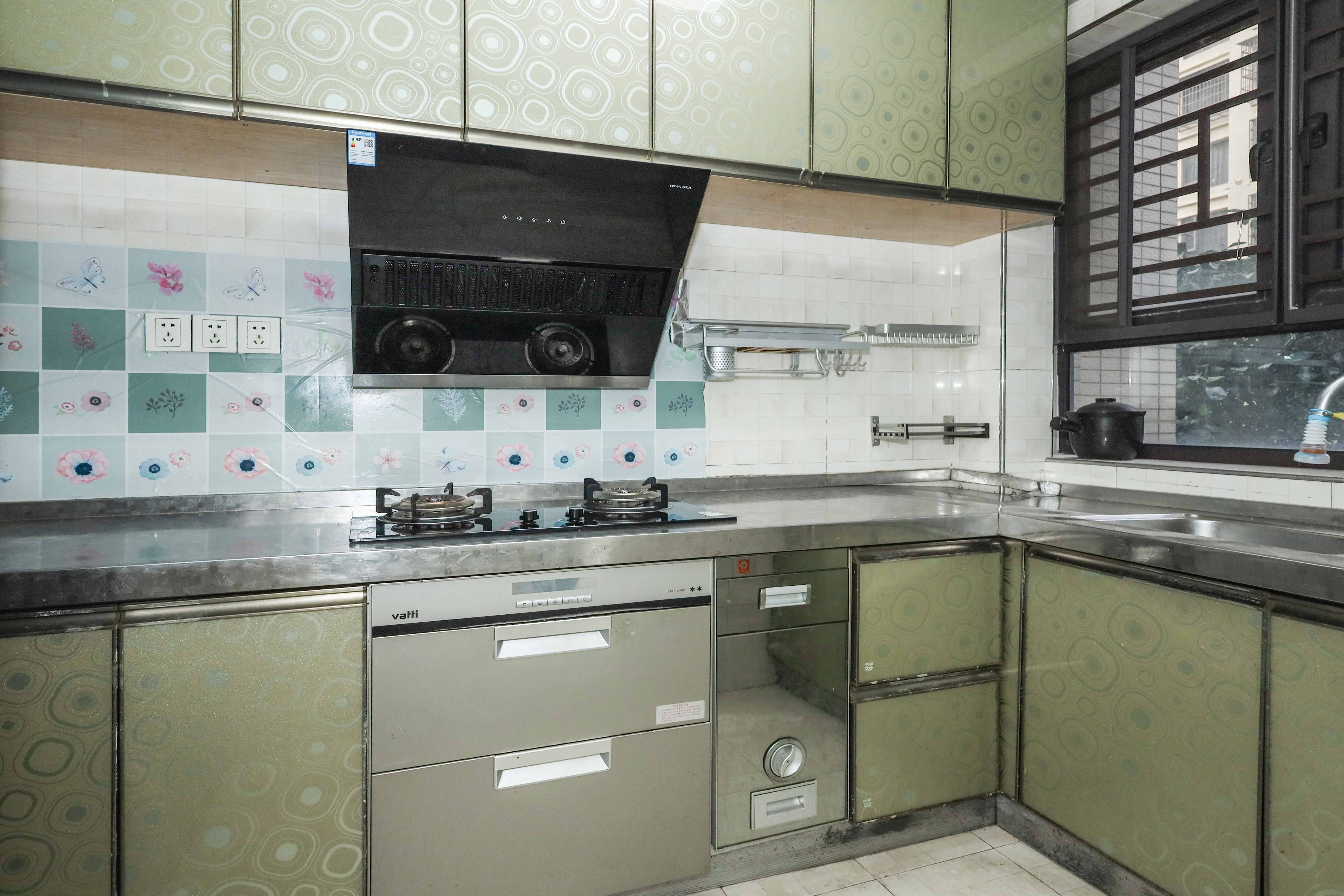 保利麓谷林语F区  3室2厅1卫   95.00万厨房