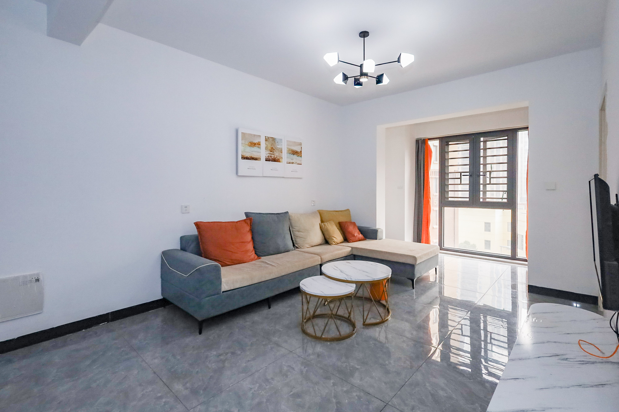 新城新世界四期柏樾  2室2厅1卫    82.08万 新城新世界四期柏樾  2室2厅1卫    82.08万