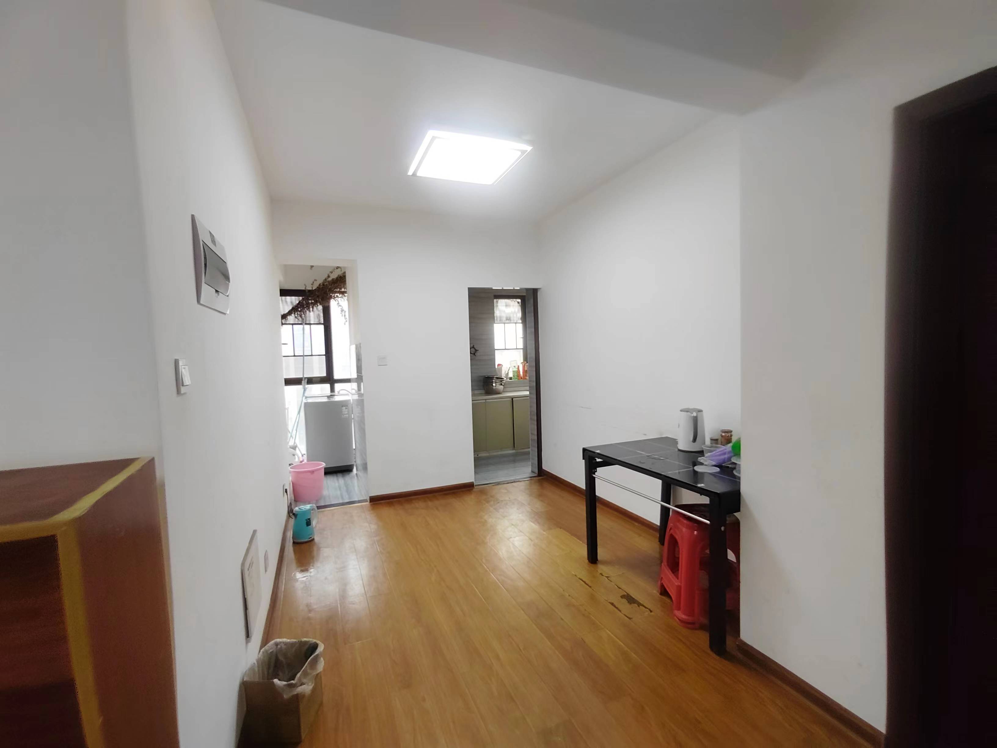 春藤小镇 3室2厅2卫 90.0万 春藤小镇 3室2厅2卫 90.0万室内图