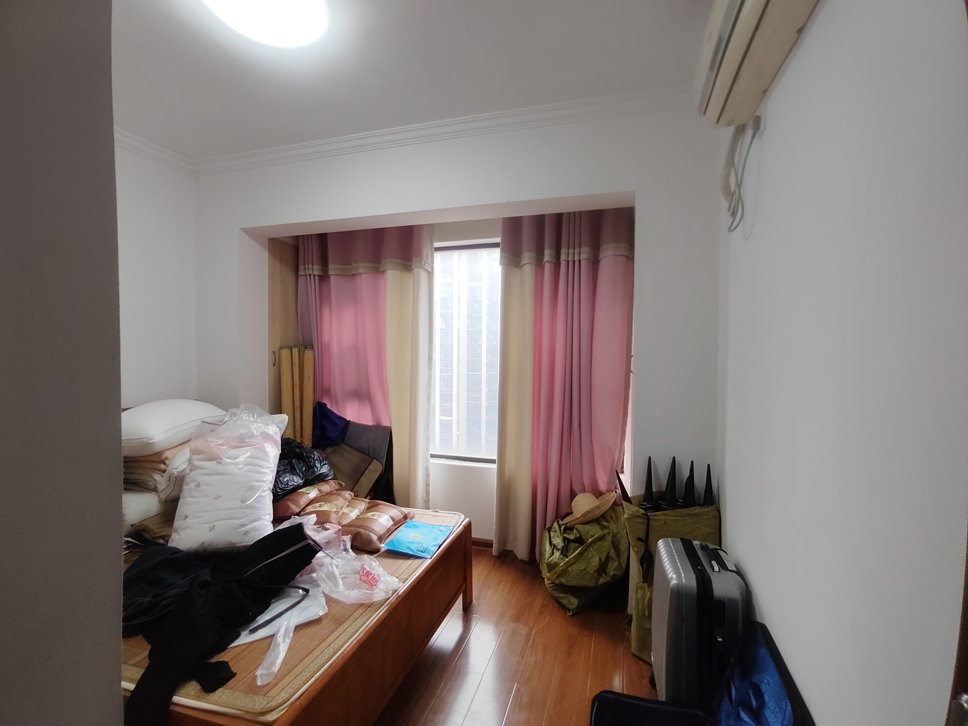 春藤小镇 3室2厅2卫 90.0万 春藤小镇 3室2厅2卫 90.0万室内图