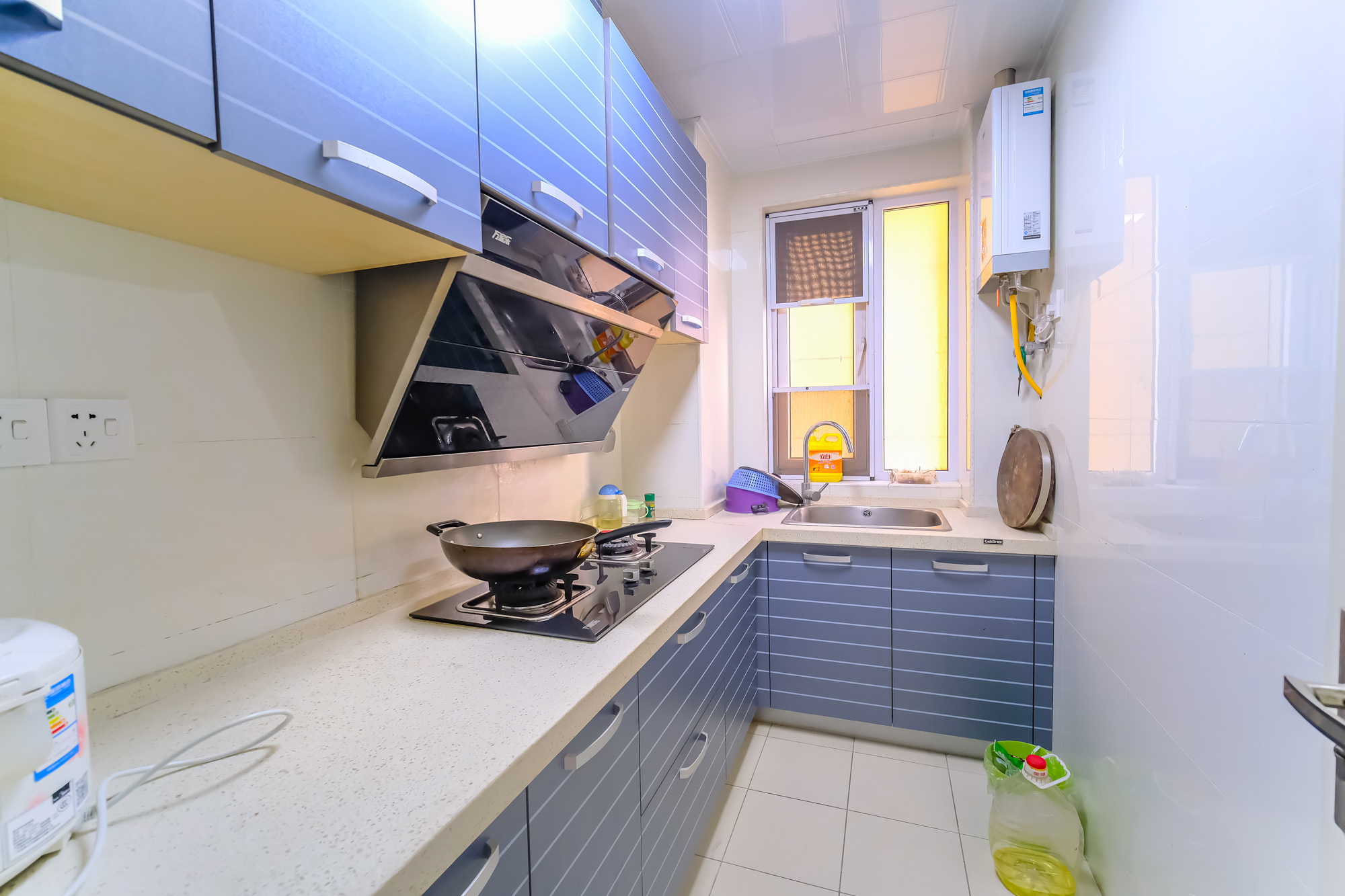 保利香槟国际 2室2厅1卫 68.0万 保利香槟国际 2室2厅1卫 68.0万厨房