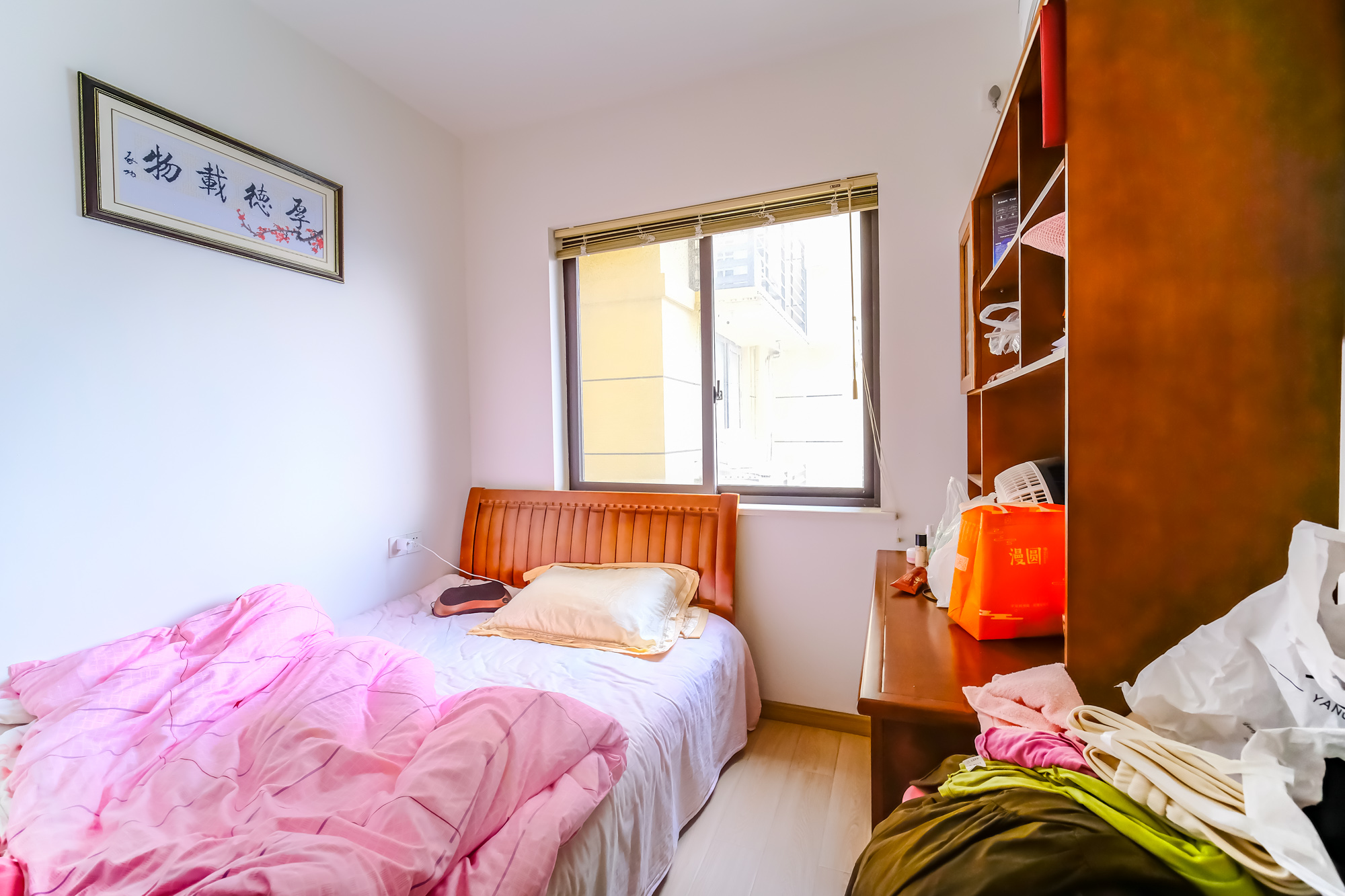 保利香槟国际 2室2厅1卫 68.0万 保利香槟国际 2室2厅1卫 68.0万卧室