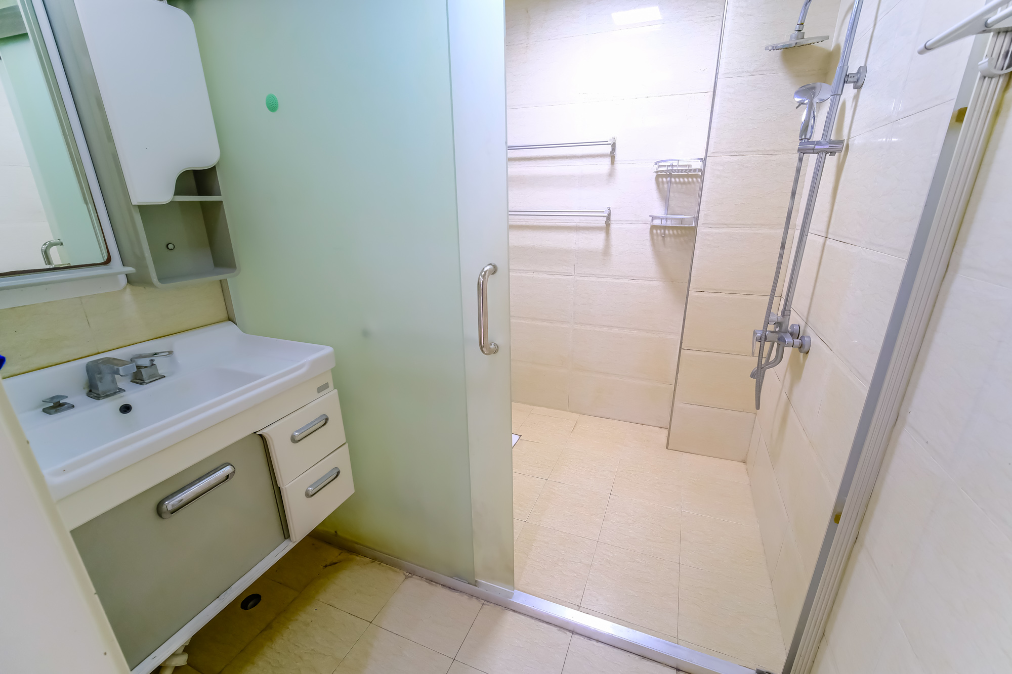 山水湾 3室2厅1卫 49.0万 山水湾 3室2厅1卫 49.0万卫生间