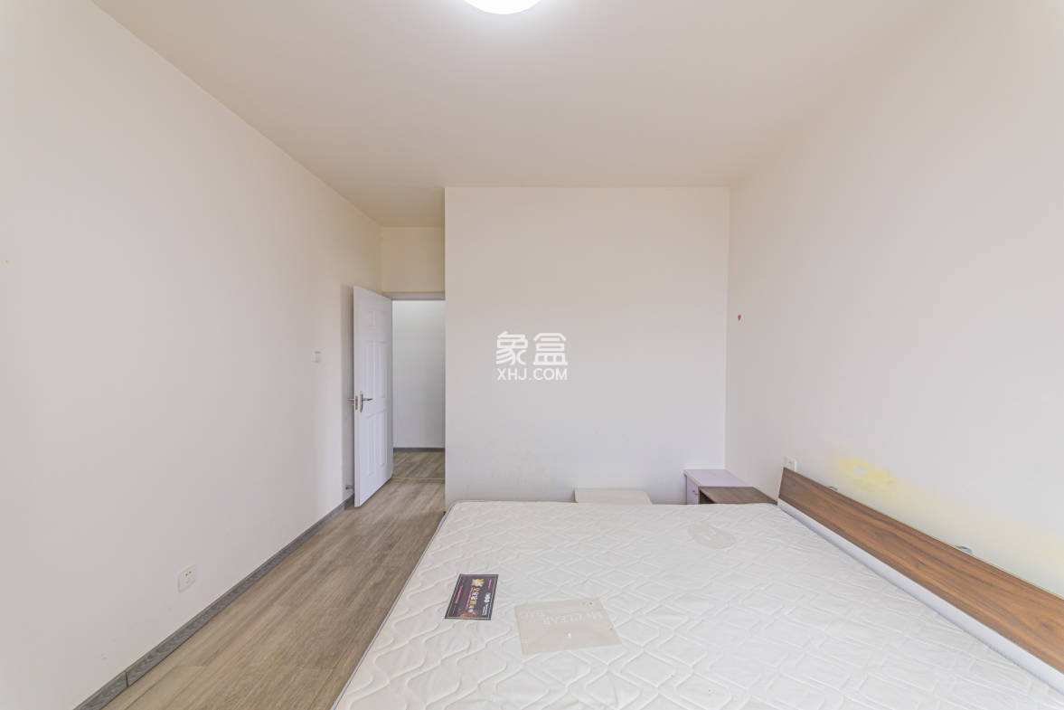 中建芙蓉嘉苑 3室2厅2卫 109.99万 中建芙蓉嘉苑 3室2厅2卫 109.99万卧室