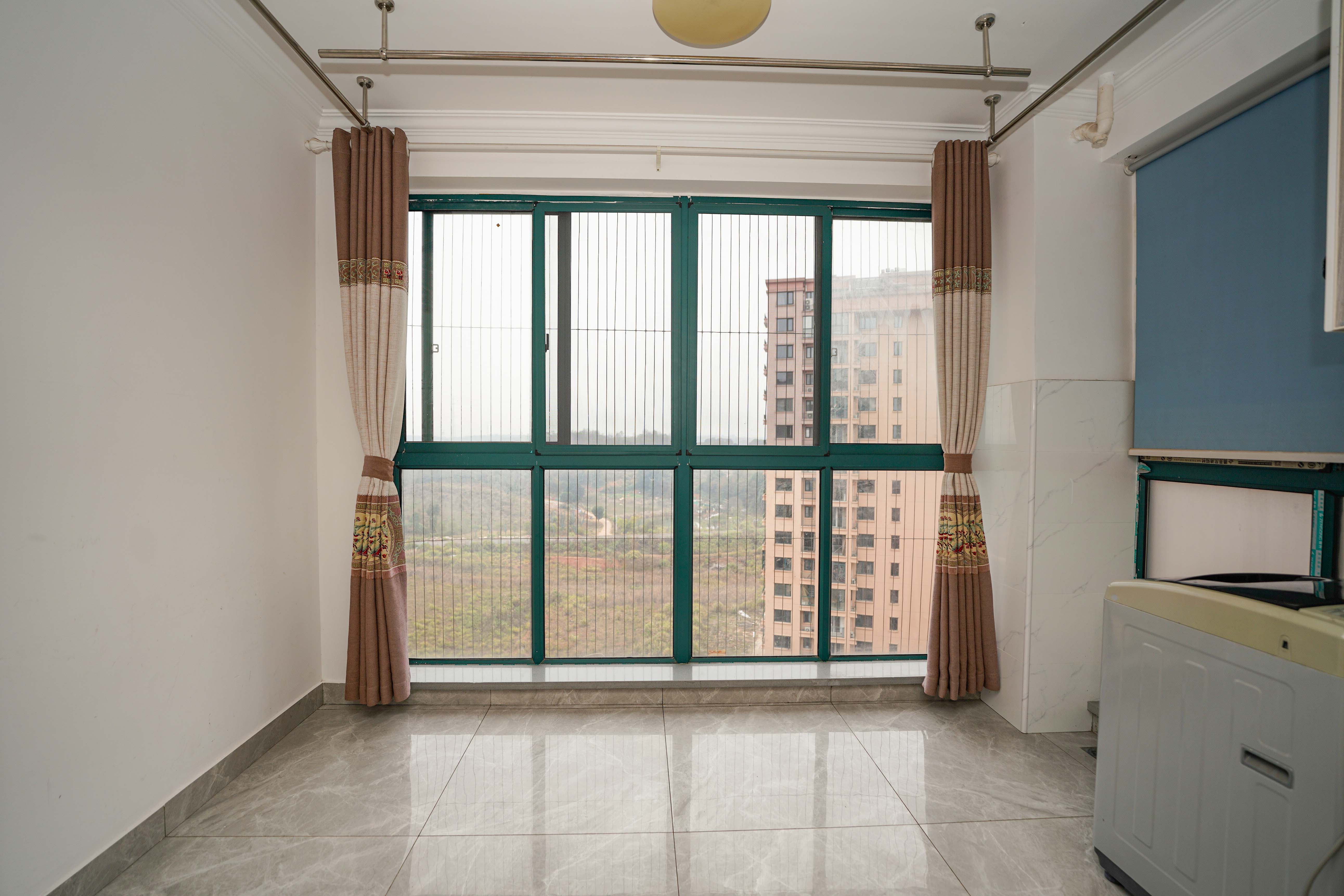 丽发新城  3室2厅1卫    81.9万其他