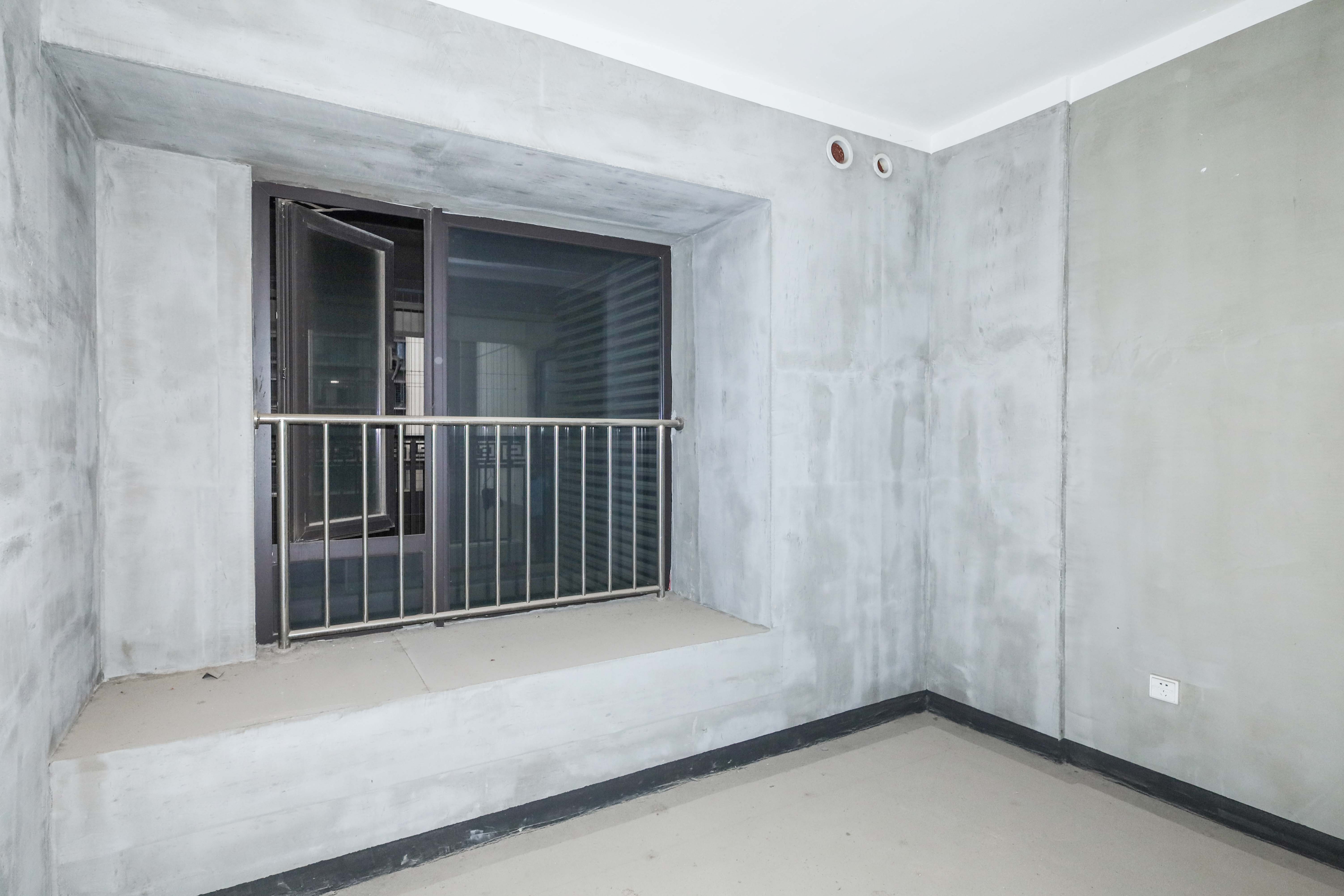 建发央著  3室2厅2卫   200.00万卧室