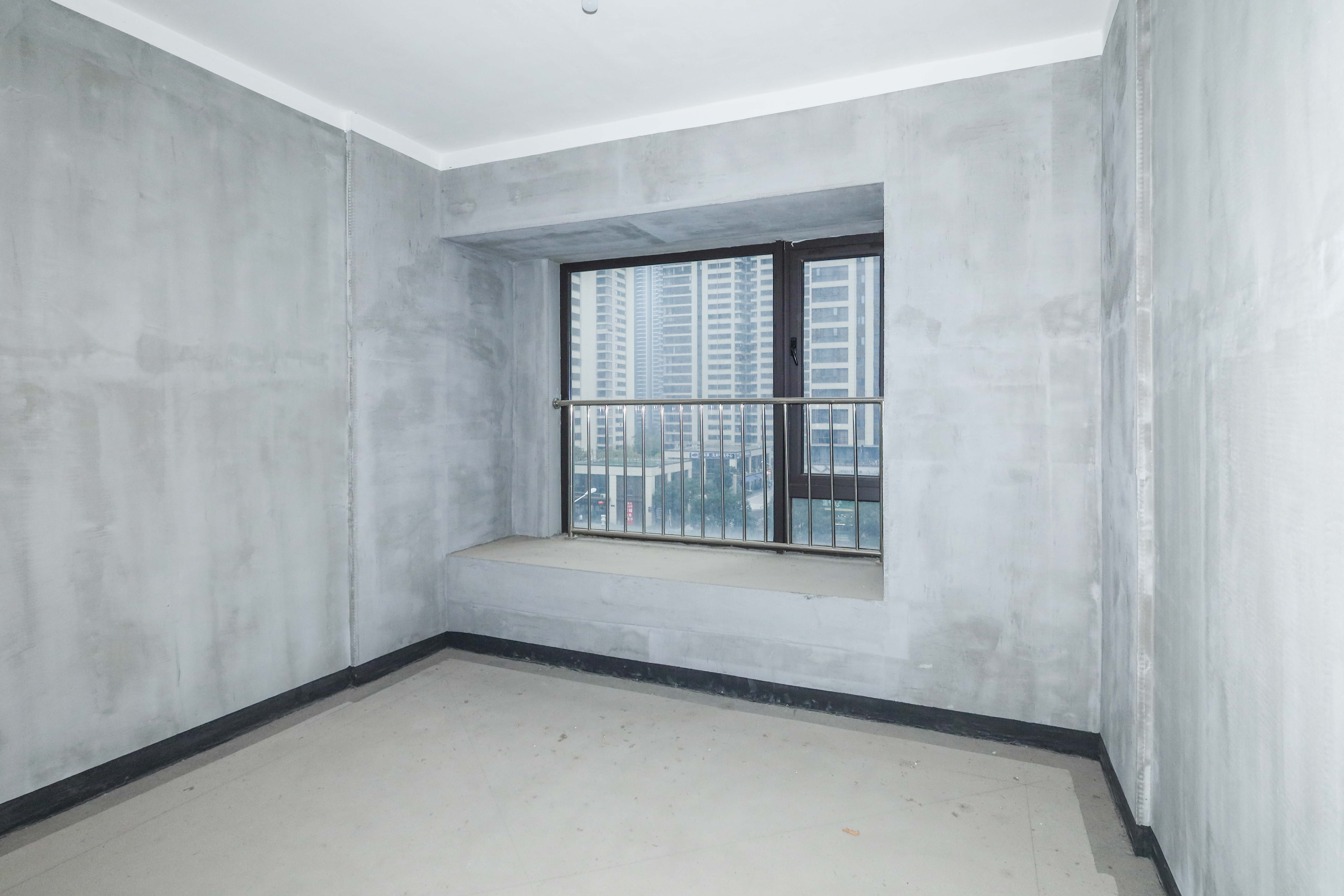 建发央著  3室2厅2卫   200.00万卧室