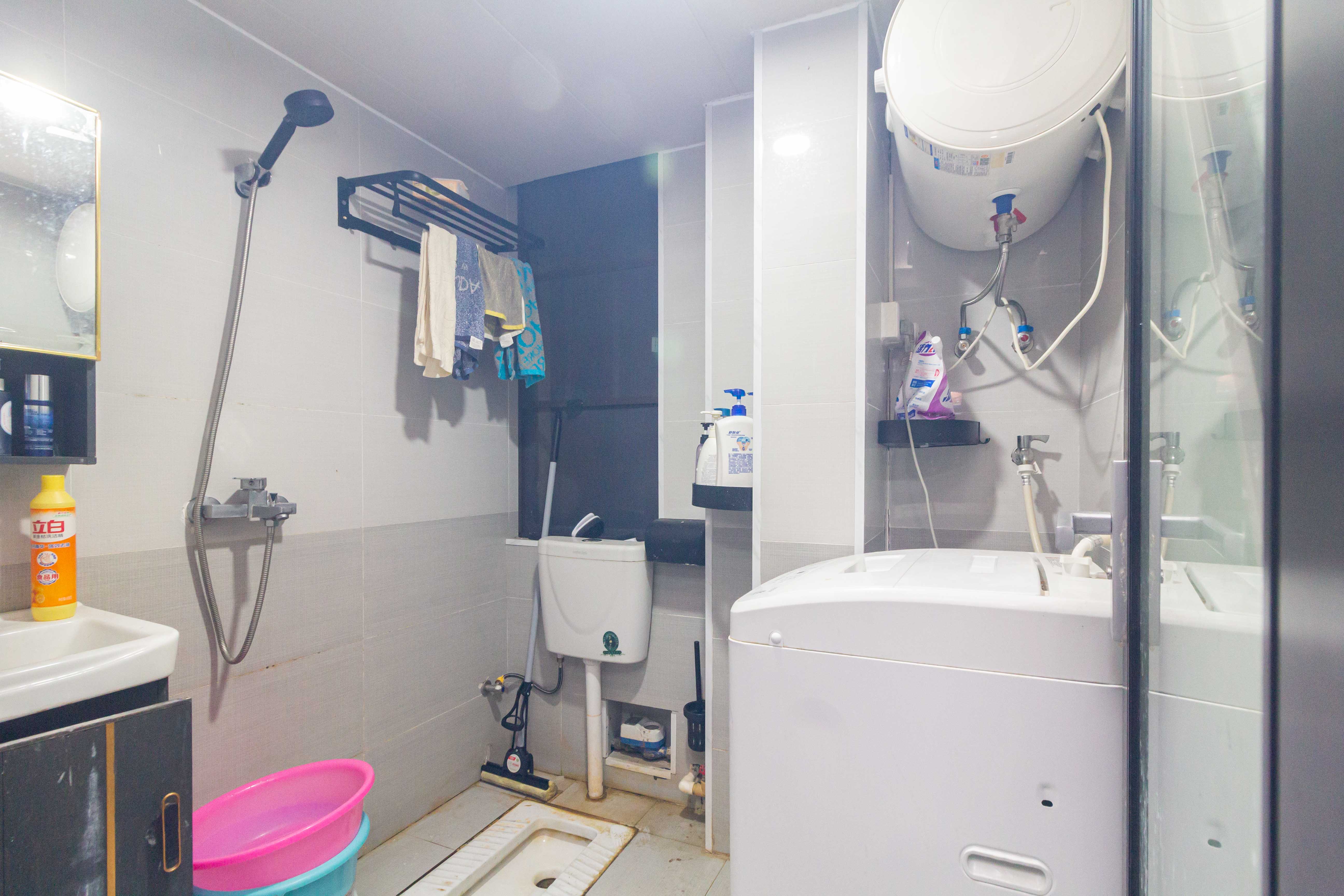 君合新城玺樾  4室2厅2卫    51.7万 君合新城玺樾  4室2厅2卫    51.7万卫生间