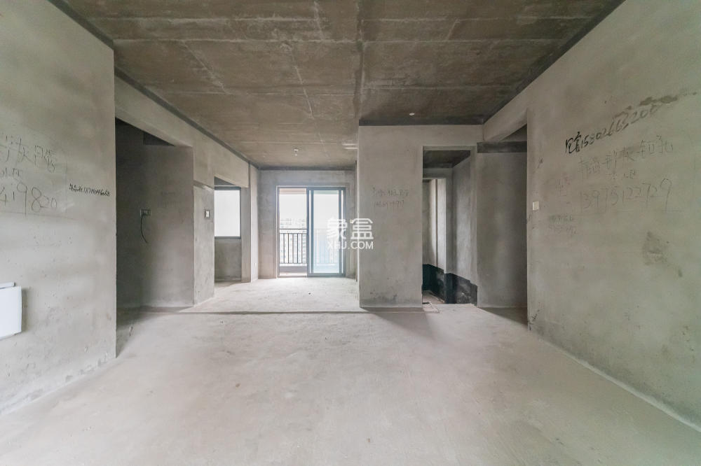 中建悦和城  4室2厅1卫    180.0万