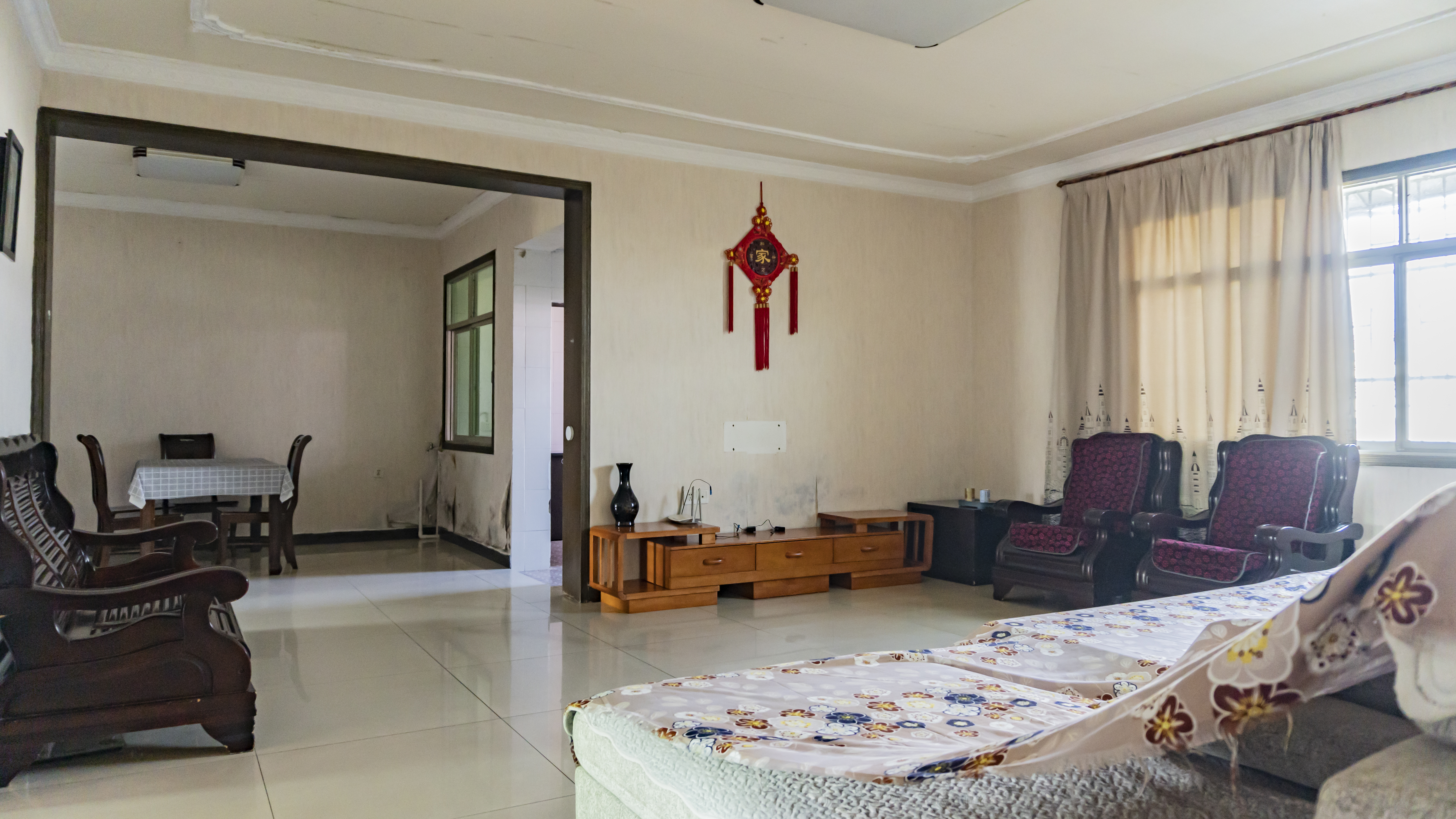 联盛大厦 3室2厅2卫 32.8万 联盛大厦 3室2厅2卫 32.8万客厅