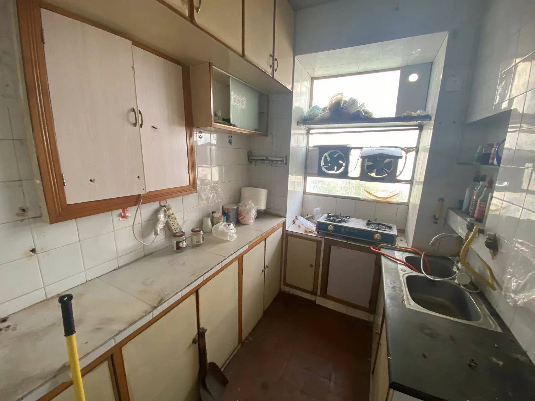 钻石花园 2室1厅1卫 32.8万 钻石花园 2室1厅1卫 32.8万室内图