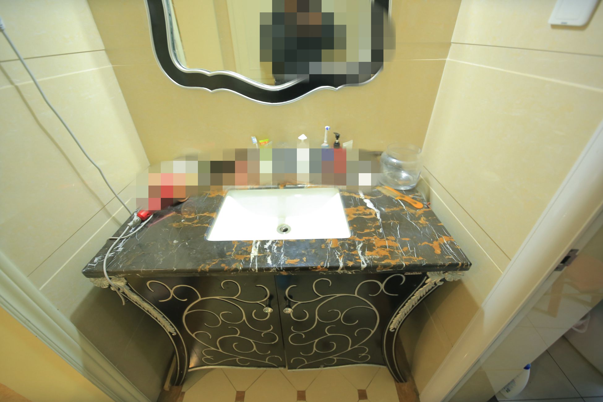 华盛世纪新城  3室2厅2卫    118.0万卫生间