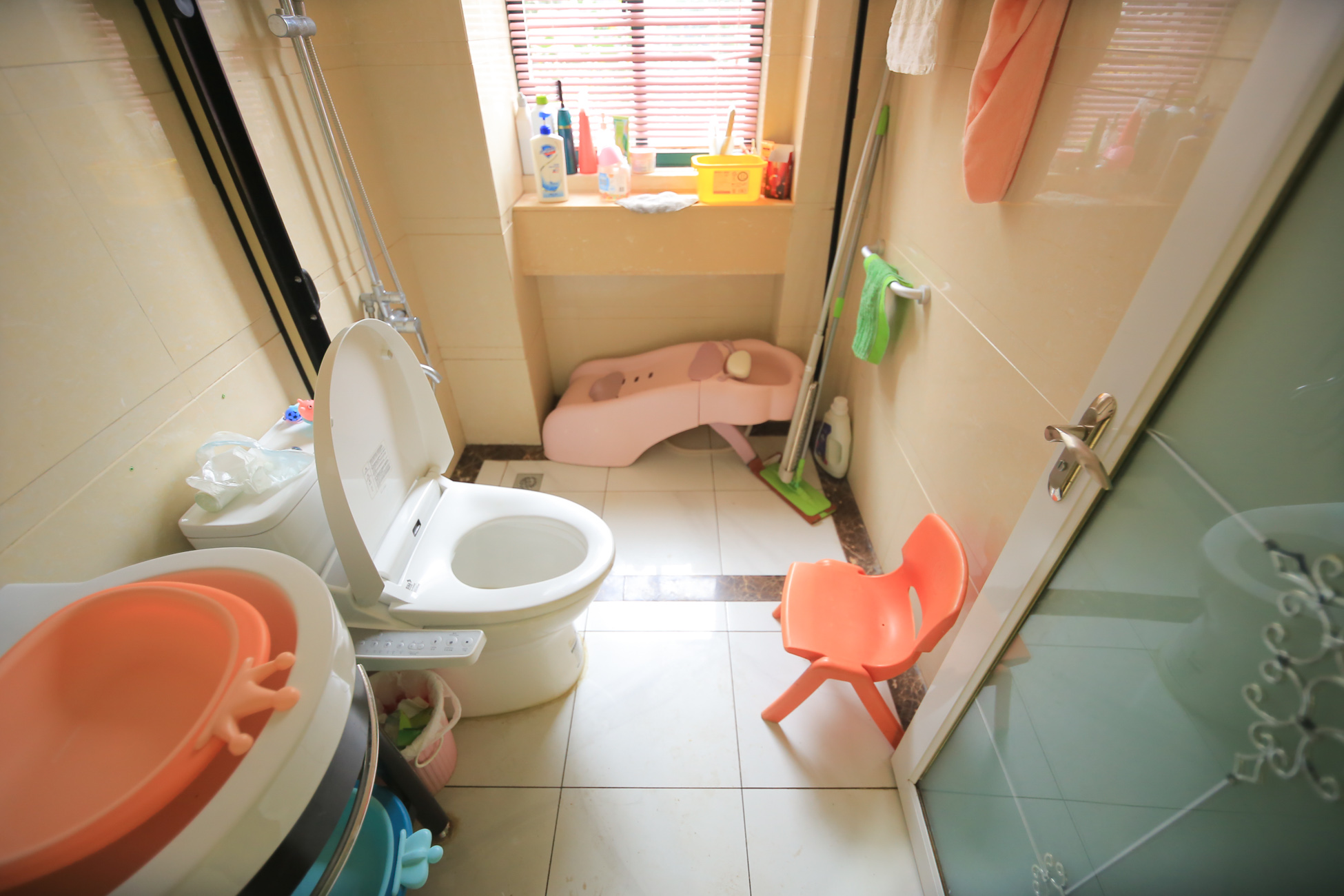 华盛世纪新城  3室2厅2卫    118.0万卫生间