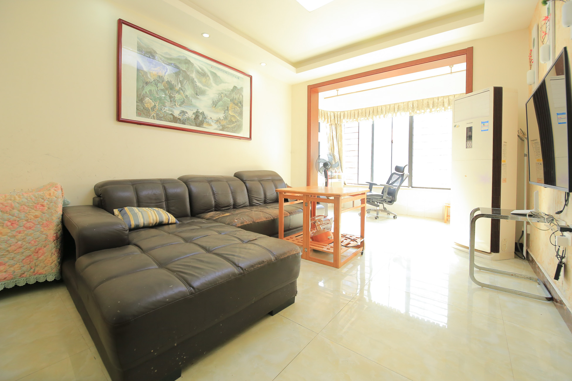 五矿万境水岸一期（万境水岸嘉苑）  2室2厅1卫    108.0万客厅