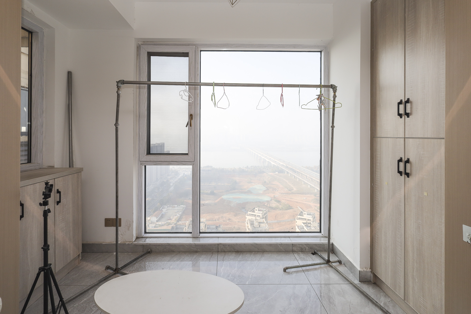 绿地海外滩二期 3室2厅1卫 80.0万 绿地海外滩二期 3室2厅1卫 80.0万阳台