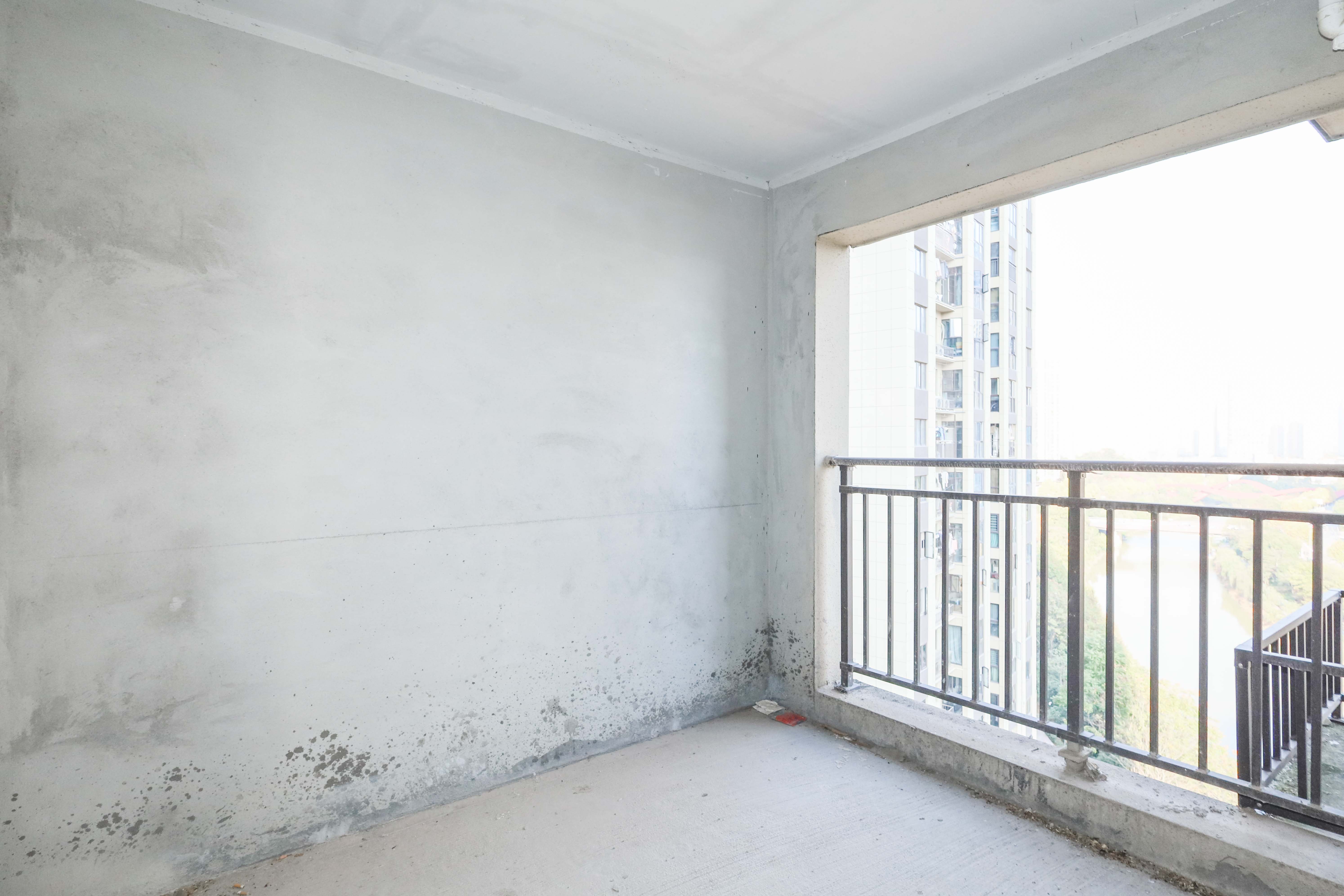中国铁建梅溪青秀二期  3室2厅2卫   145.00万卧室