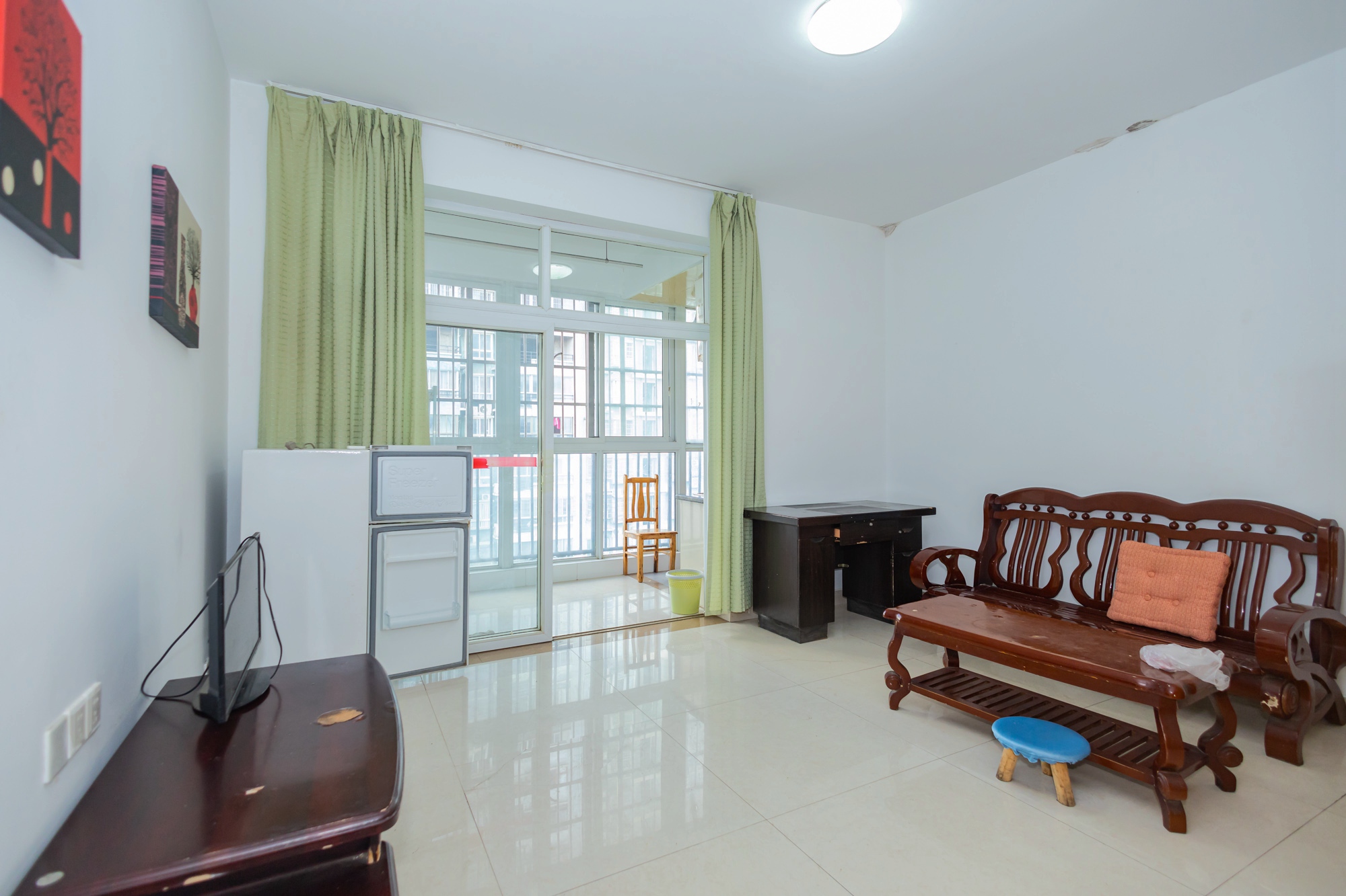 开源鑫景 1室1厅1卫 28.0万 开源鑫景 1室1厅1卫 28.0万客厅