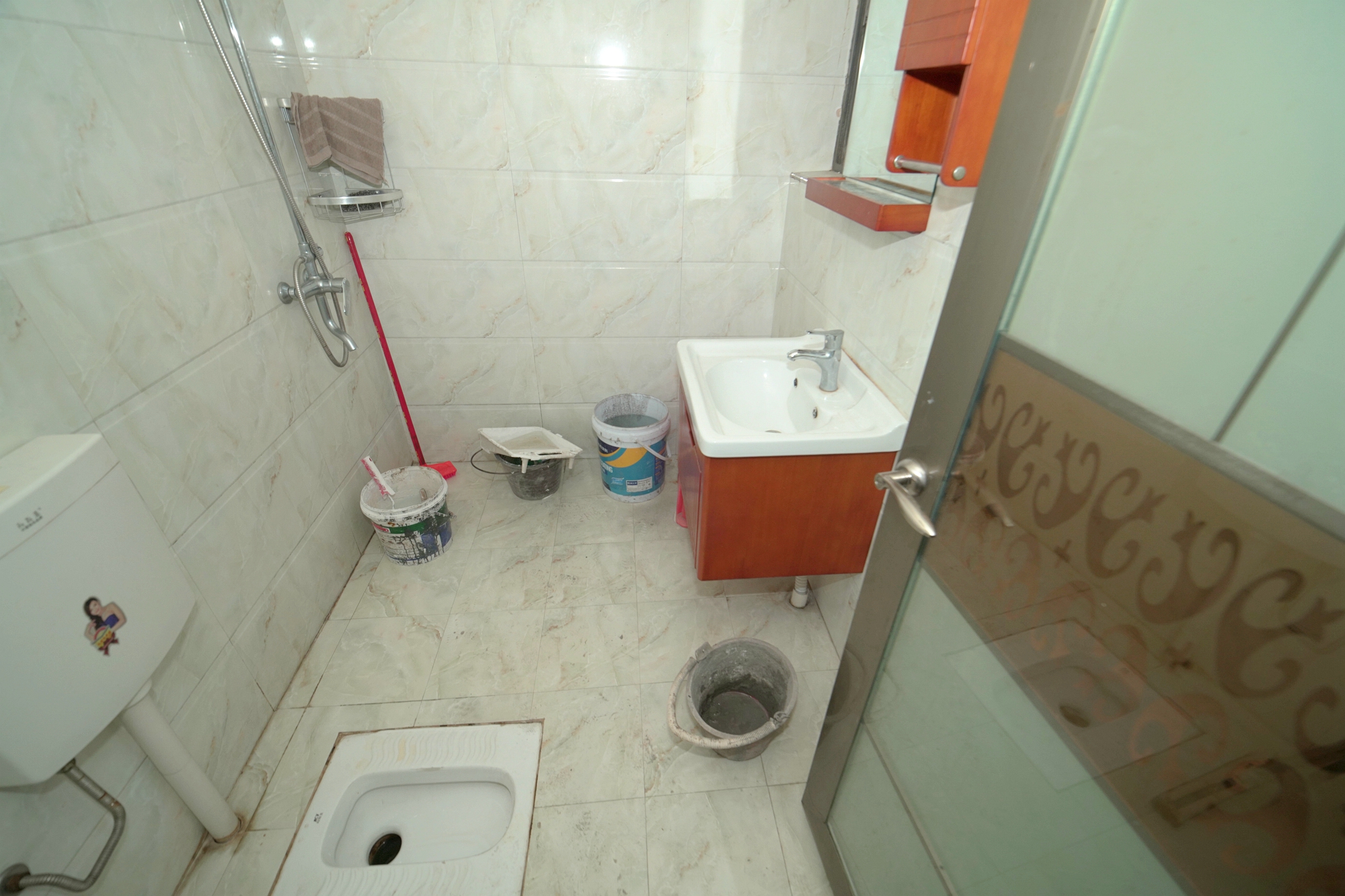 新华都万家城  3室2厅2卫    86.0万卫生间