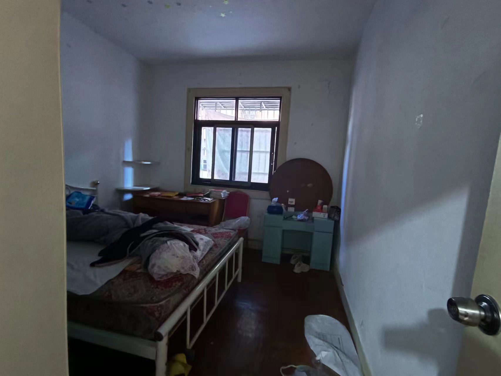 桥梁厂一区万泥塘一村 2室1厅1卫 19.8万 桥梁厂一区万泥塘一村 2室1厅1卫 19.8万室内图