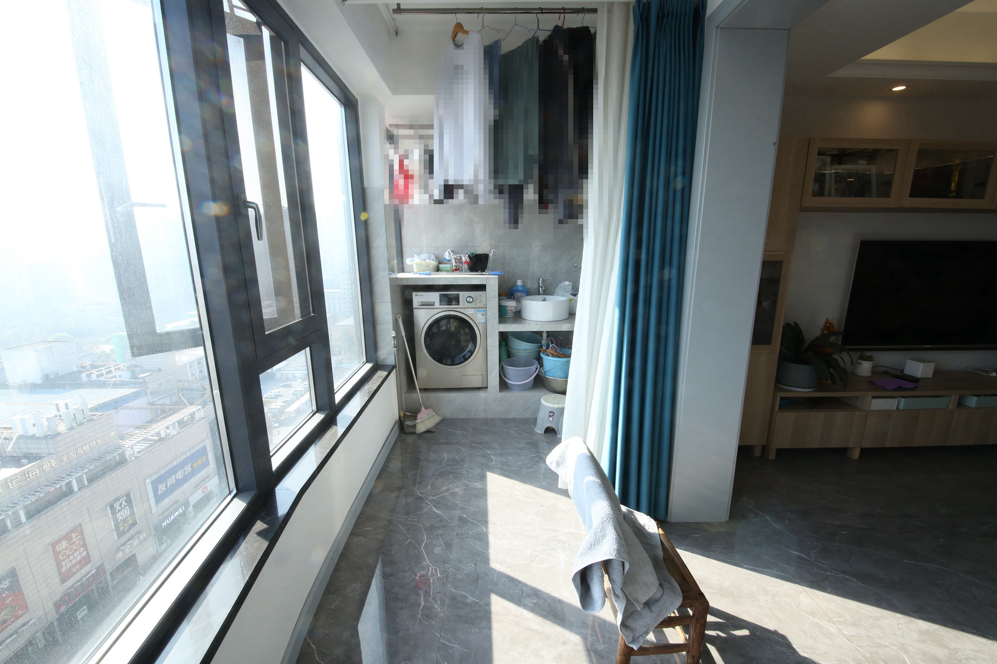 日出东方  3室1厅1卫   47.00万阳台