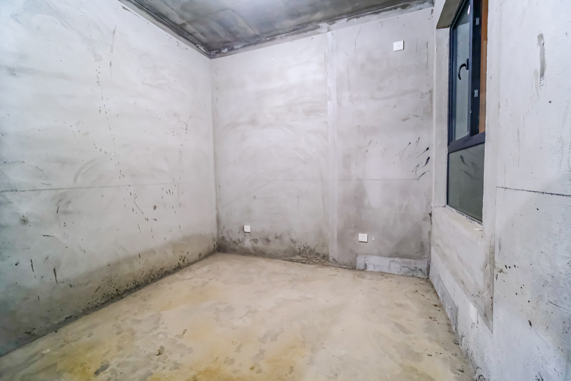 三一街区  3室2厅1卫   52.80万卧室